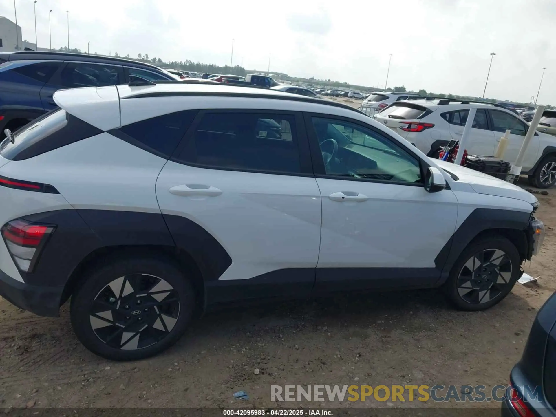 14 Photograph of a damaged car KM8HB3AB7RU181713 HYUNDAI KONA 2024