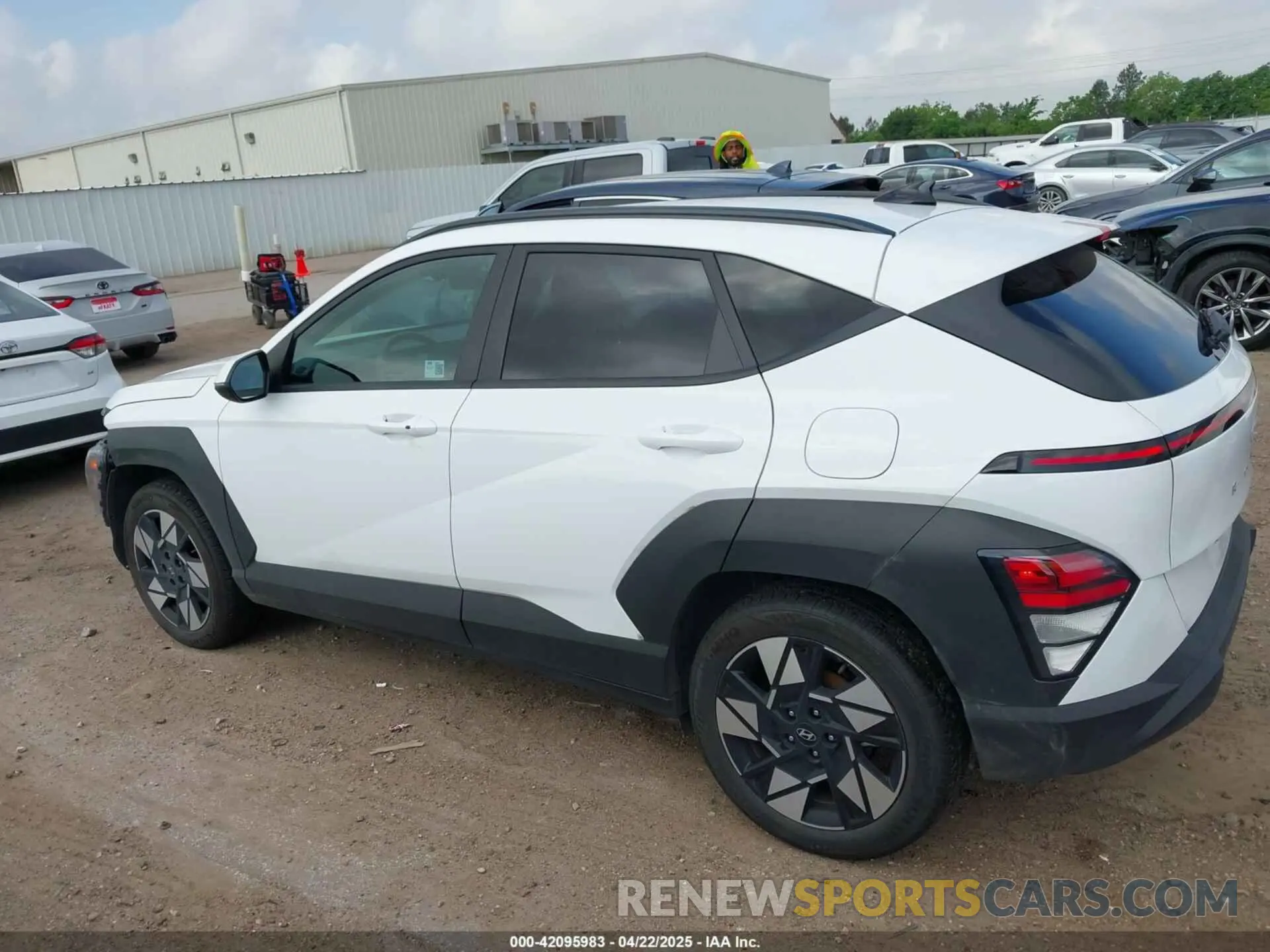 15 Photograph of a damaged car KM8HB3AB7RU181713 HYUNDAI KONA 2024