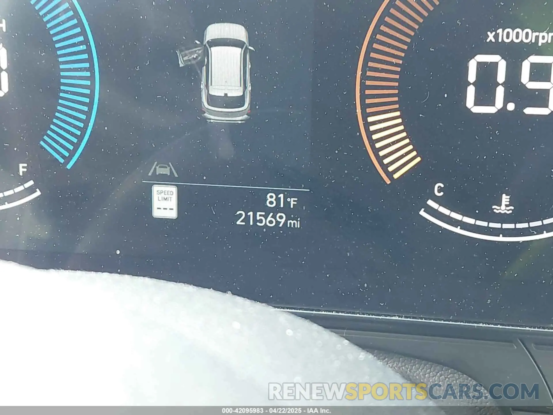 16 Photograph of a damaged car KM8HB3AB7RU181713 HYUNDAI KONA 2024