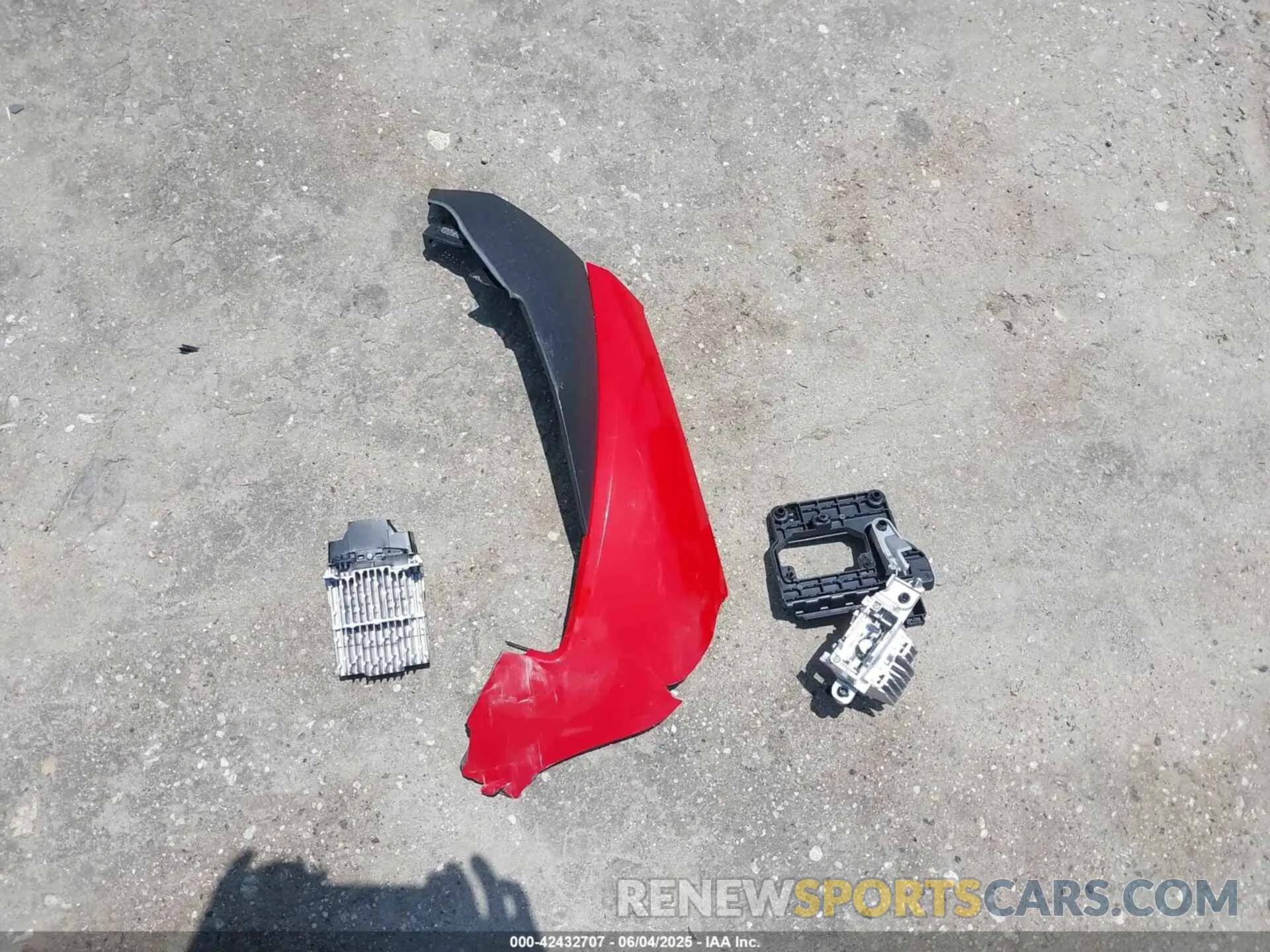 12 Photograph of a damaged car KM8HB3AB8RU095892 HYUNDAI KONA 2024