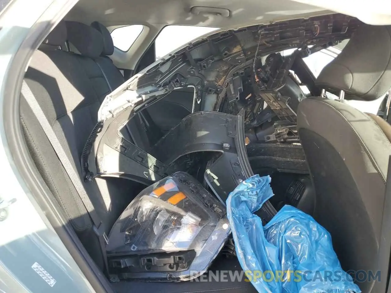 11 Photograph of a damaged car KM8HB3AB9RU059290 HYUNDAI KONA 2024