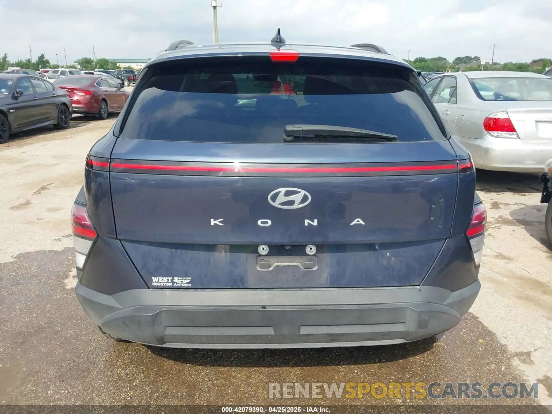 15 Photograph of a damaged car KM8HB3AB9RU086862 HYUNDAI KONA 2024