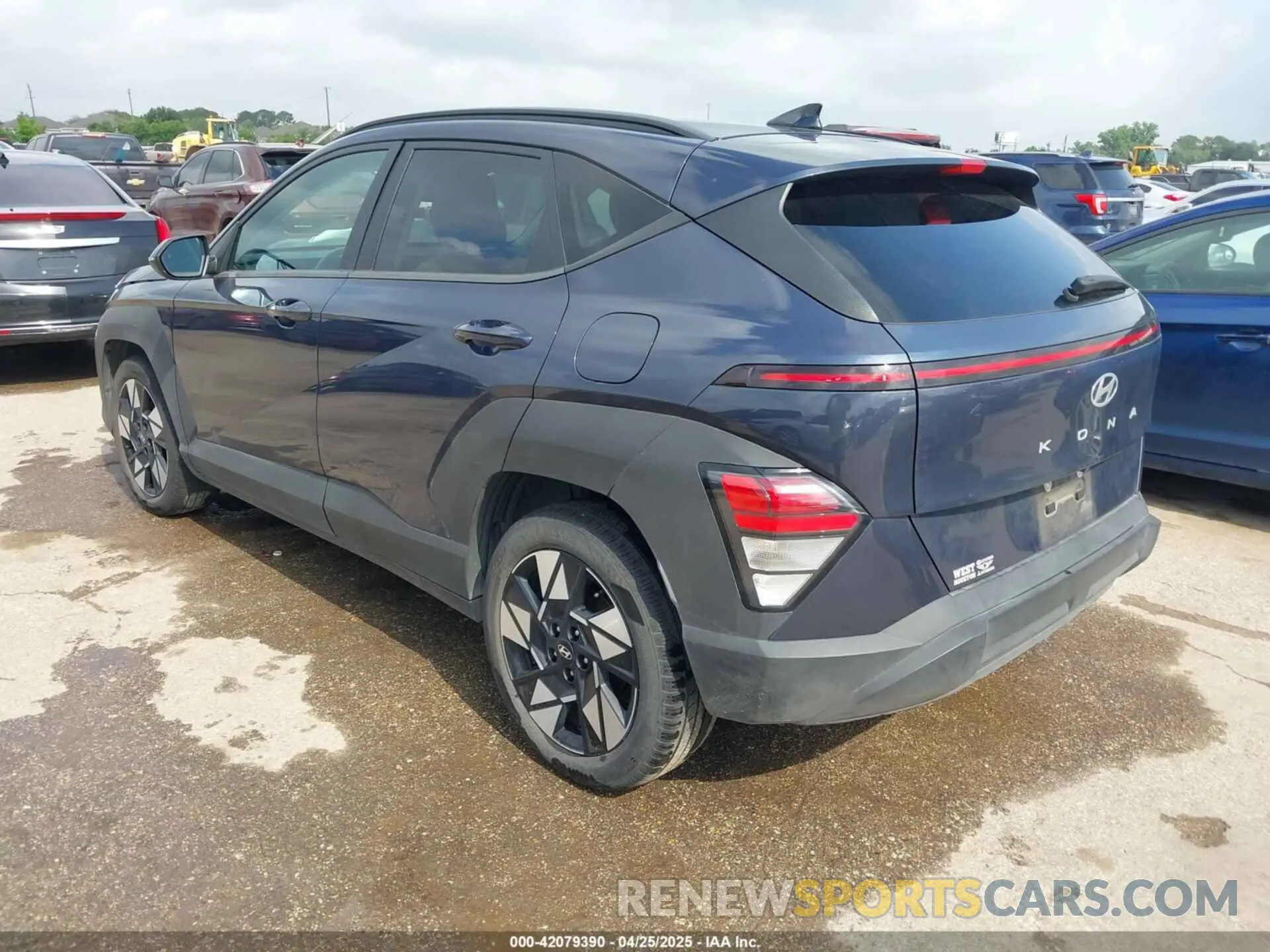 3 Photograph of a damaged car KM8HB3AB9RU086862 HYUNDAI KONA 2024