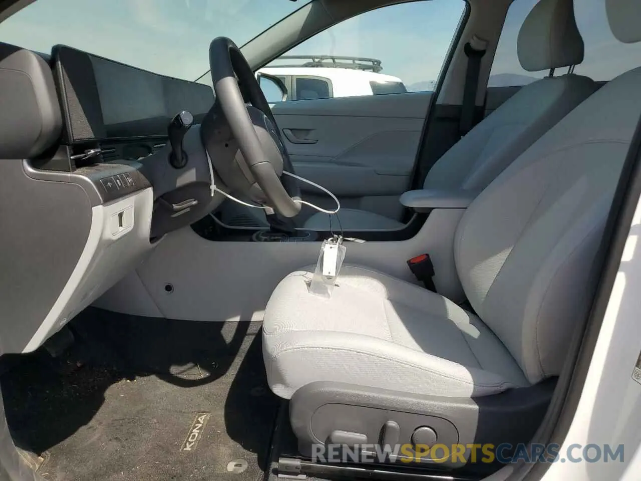 7 Photograph of a damaged car KM8HB3AB9RU166971 HYUNDAI KONA 2024