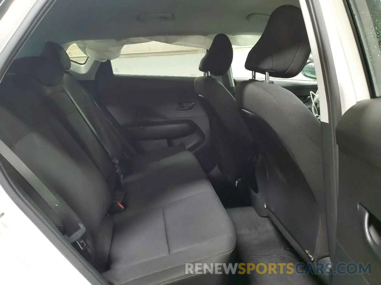10 Photograph of a damaged car KM8HBCAB6RU056301 HYUNDAI KONA 2024