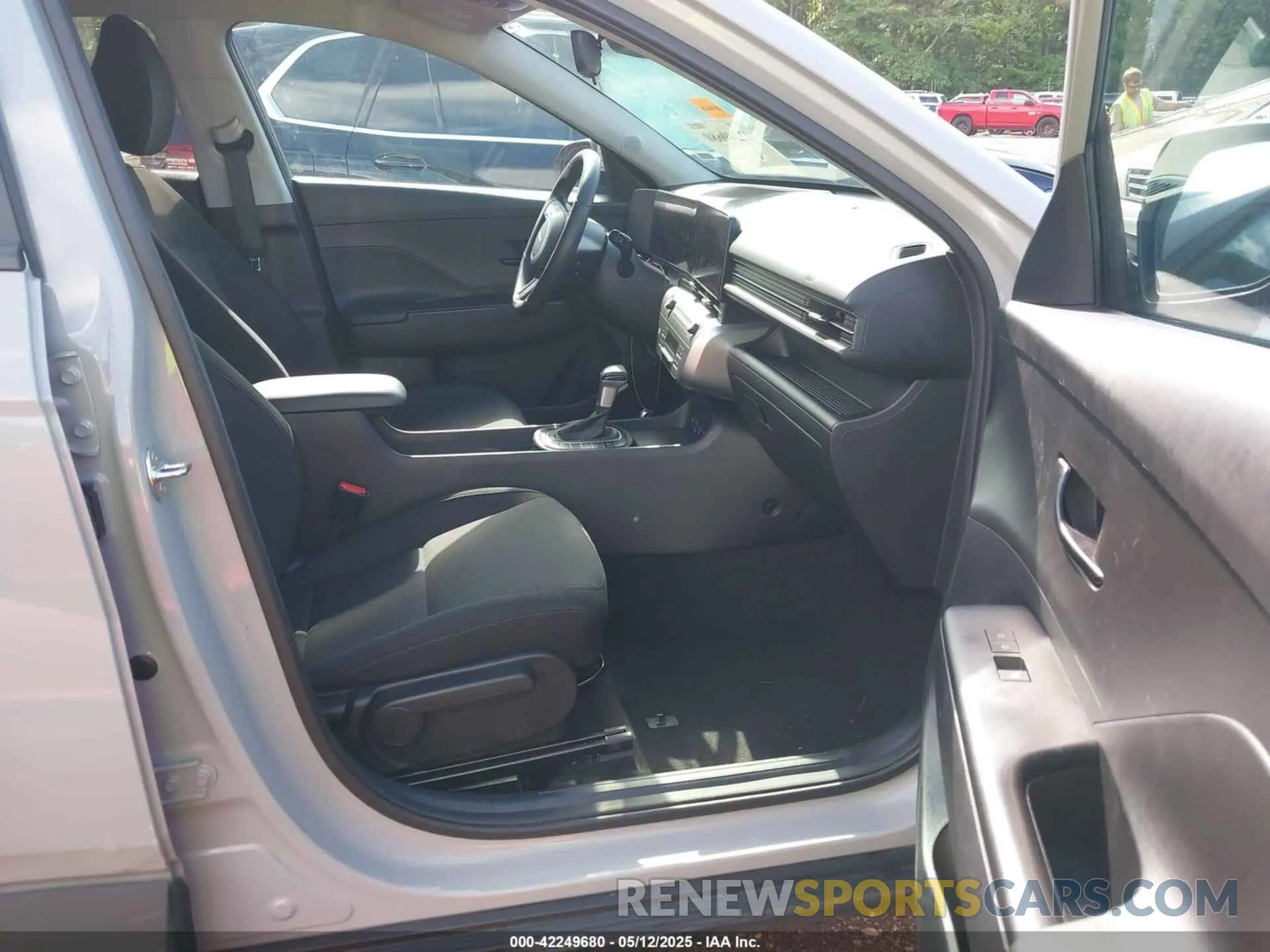 5 Photograph of a damaged car KM8HBCAB6RU105349 HYUNDAI KONA 2024