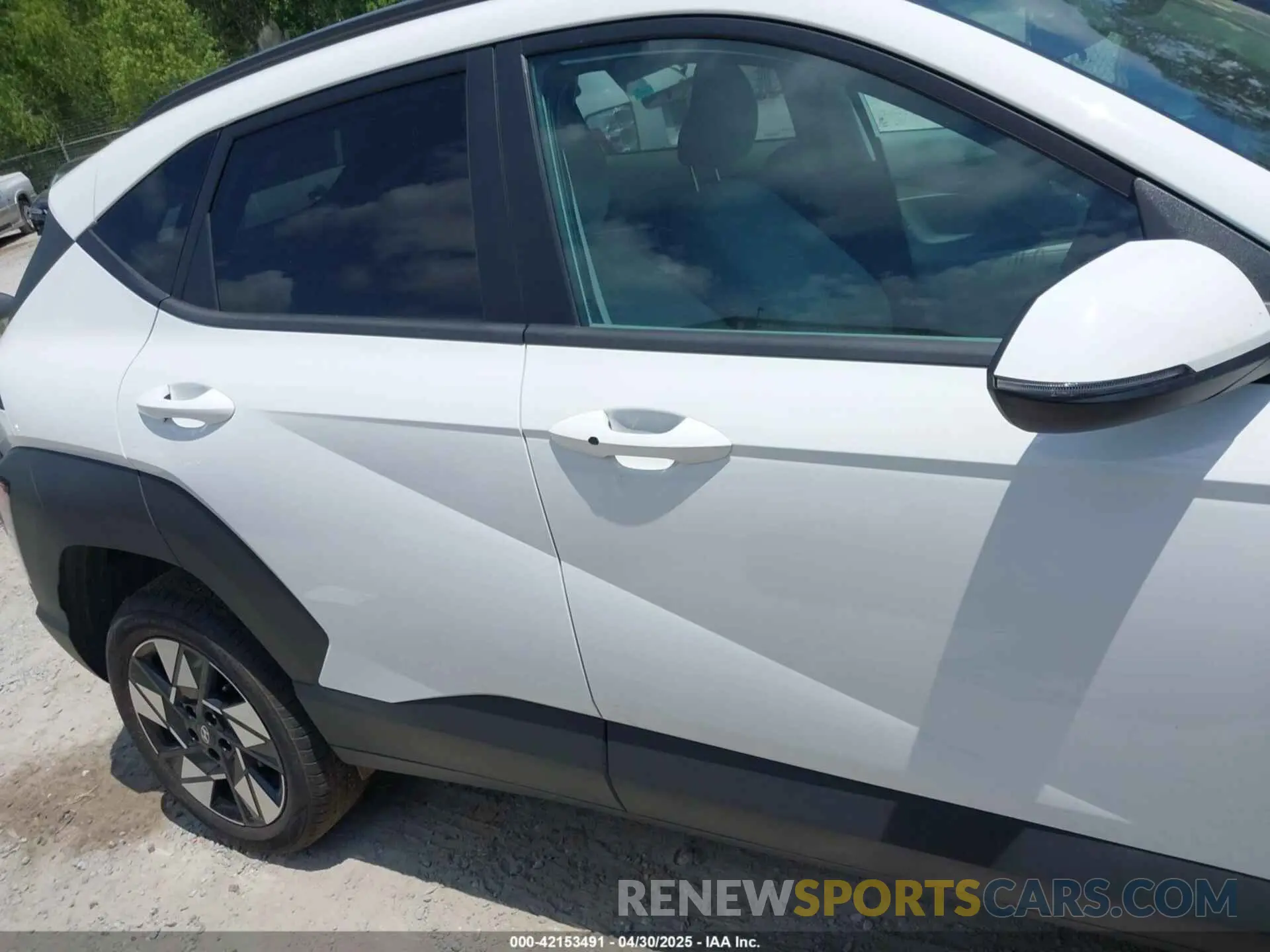 14 Photograph of a damaged car KM8HBCAB8RU074704 HYUNDAI KONA 2024