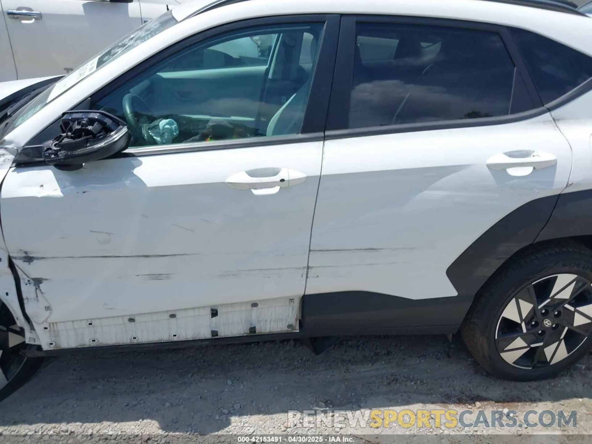 15 Photograph of a damaged car KM8HBCAB8RU074704 HYUNDAI KONA 2024
