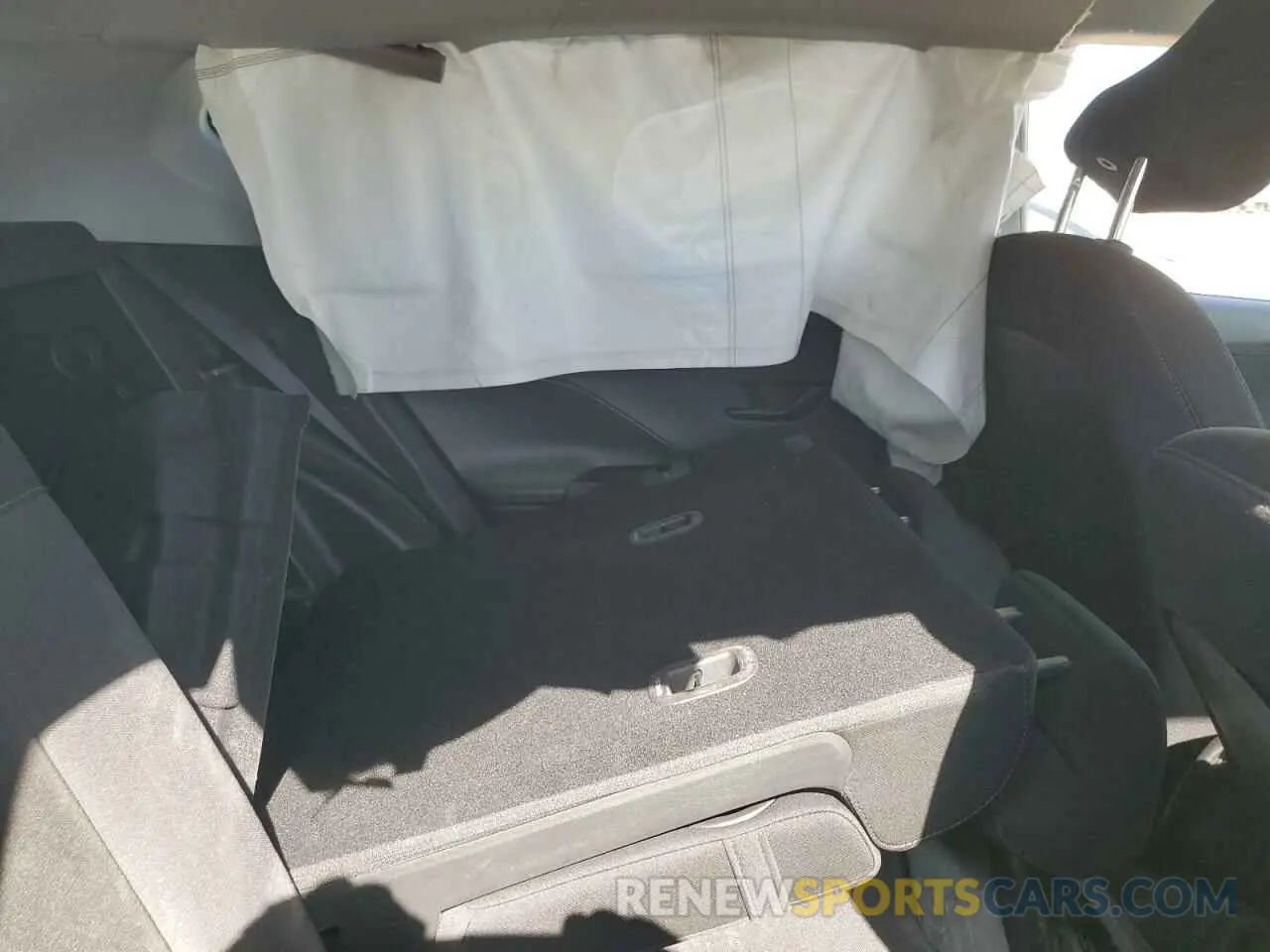 11 Photograph of a damaged car KM8HBCAB8RU122492 HYUNDAI KONA 2024
