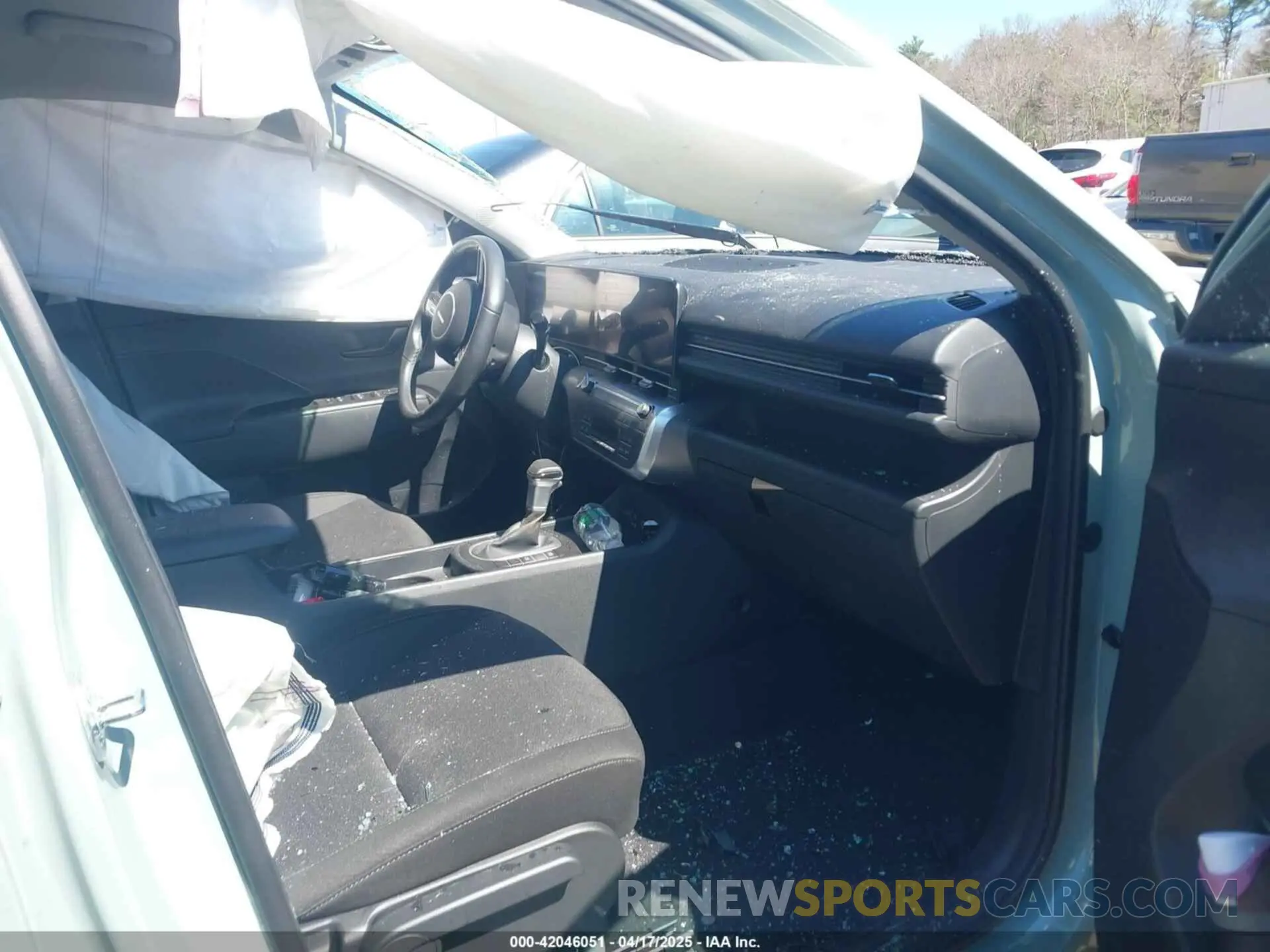 5 Photograph of a damaged car KM8HBCAB8RU154164 HYUNDAI KONA 2024
