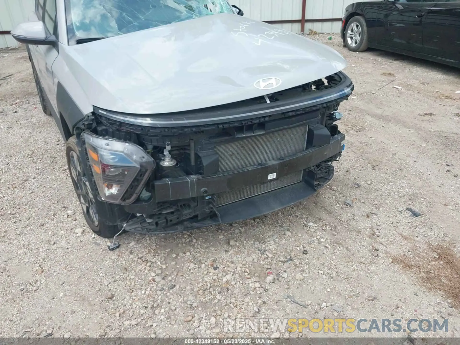 19 Photograph of a damaged car KM8HBCABXRU105984 HYUNDAI KONA 2024