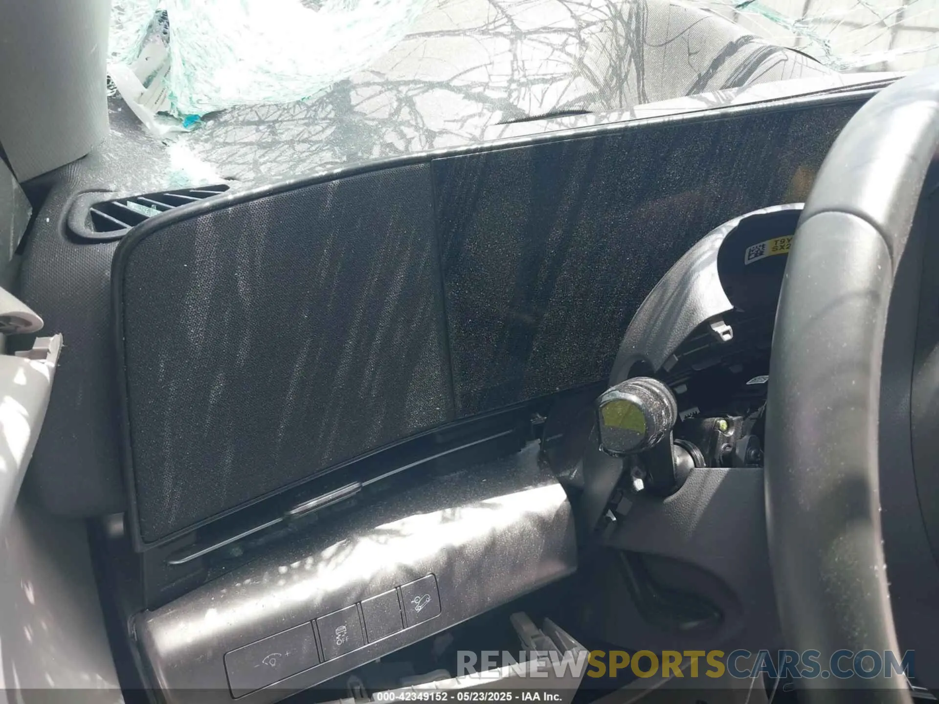 7 Photograph of a damaged car KM8HBCABXRU105984 HYUNDAI KONA 2024
