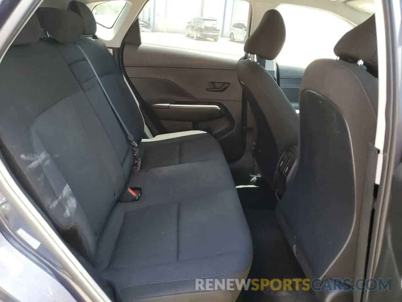 10 Photograph of a damaged car KM8HC3AB0RU088240 HYUNDAI KONA 2024