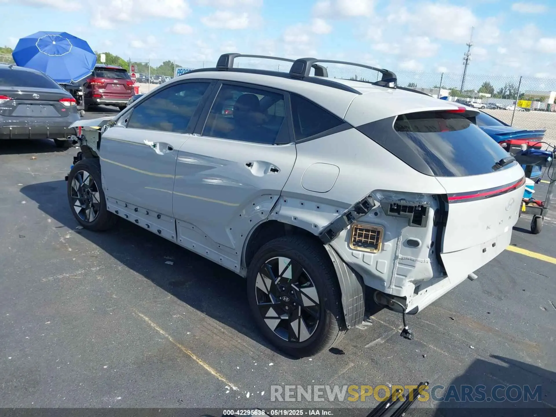 3 Photograph of a damaged car KM8HC3AB0RU183347 HYUNDAI KONA 2024