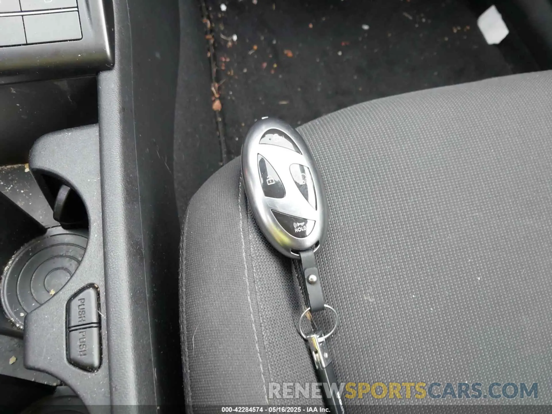 11 Photograph of a damaged car KM8HC3AB1RU088148 HYUNDAI KONA 2024