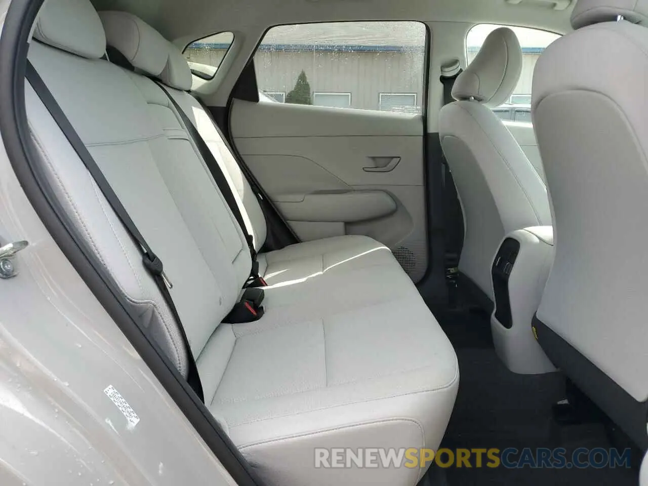 10 Photograph of a damaged car KM8HC3AB1RU137557 HYUNDAI KONA 2024