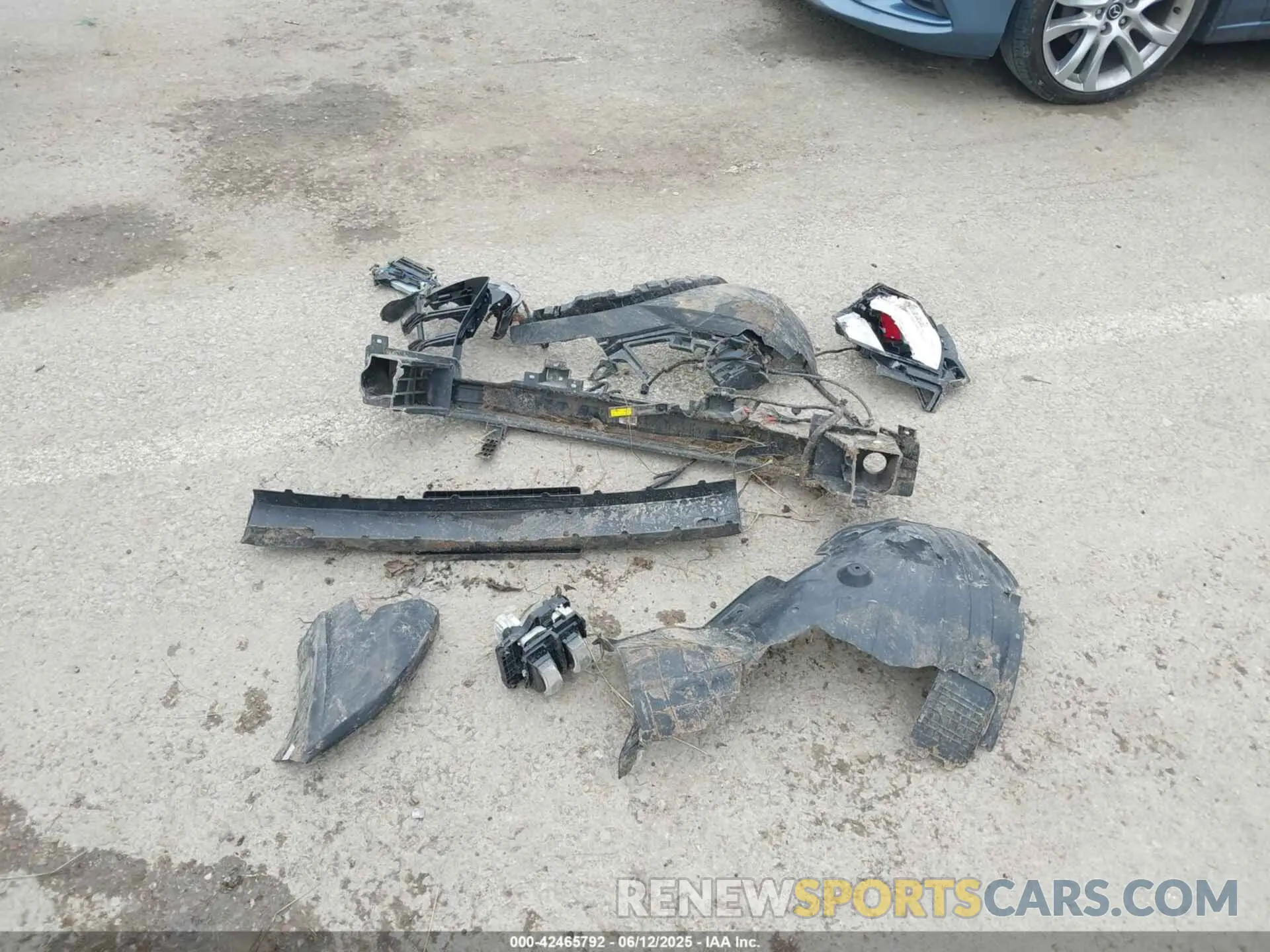 12 Photograph of a damaged car KM8HC3AB2RU171829 HYUNDAI KONA 2024
