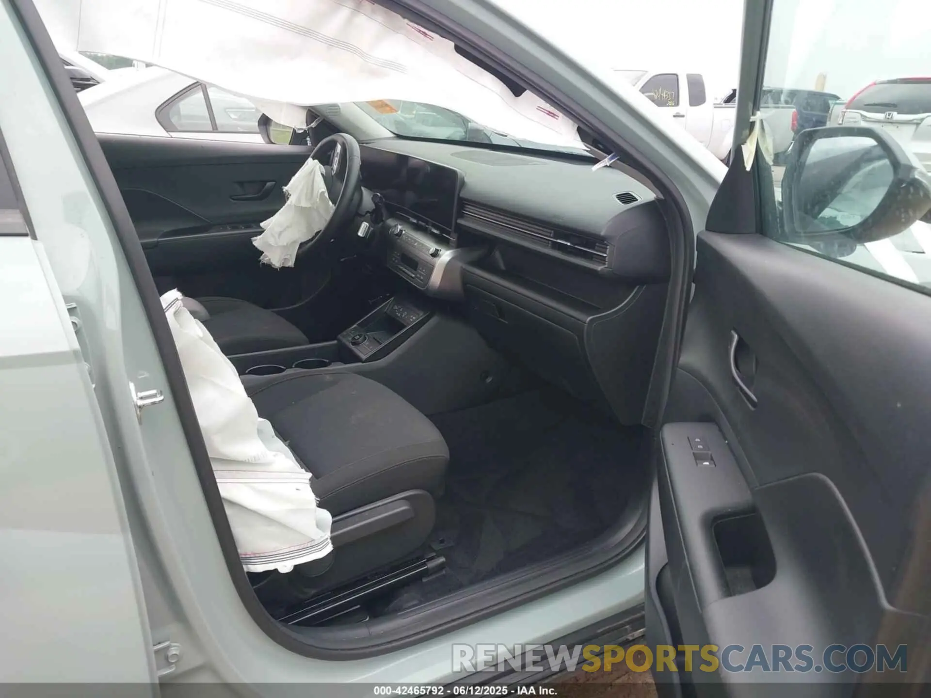 5 Photograph of a damaged car KM8HC3AB2RU171829 HYUNDAI KONA 2024