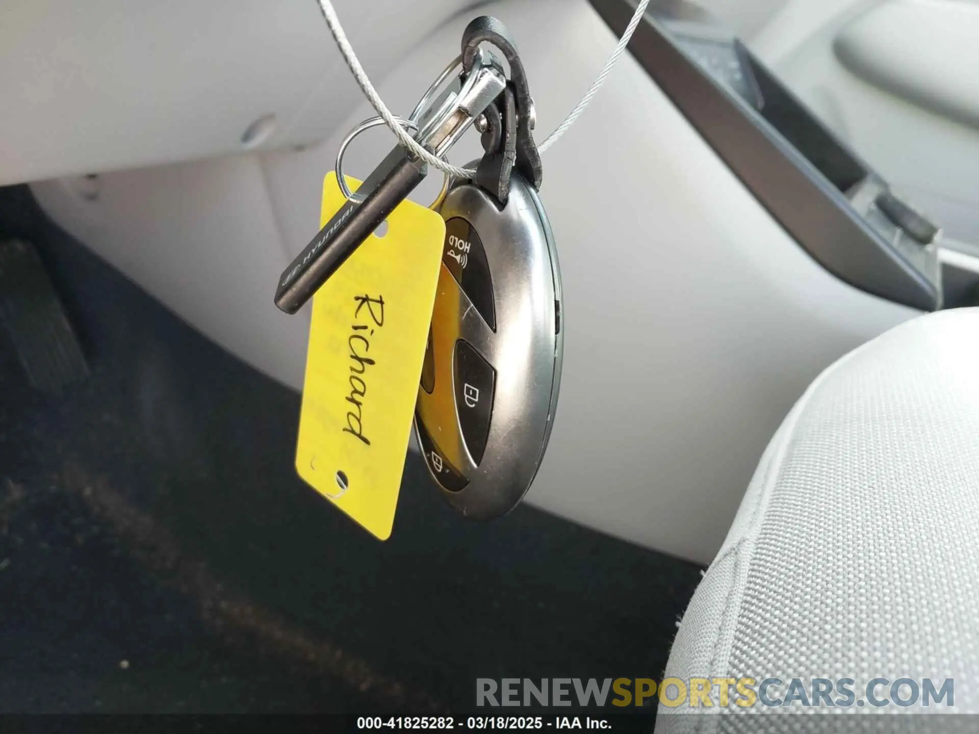 11 Photograph of a damaged car KM8HC3AB3RU120825 HYUNDAI KONA 2024