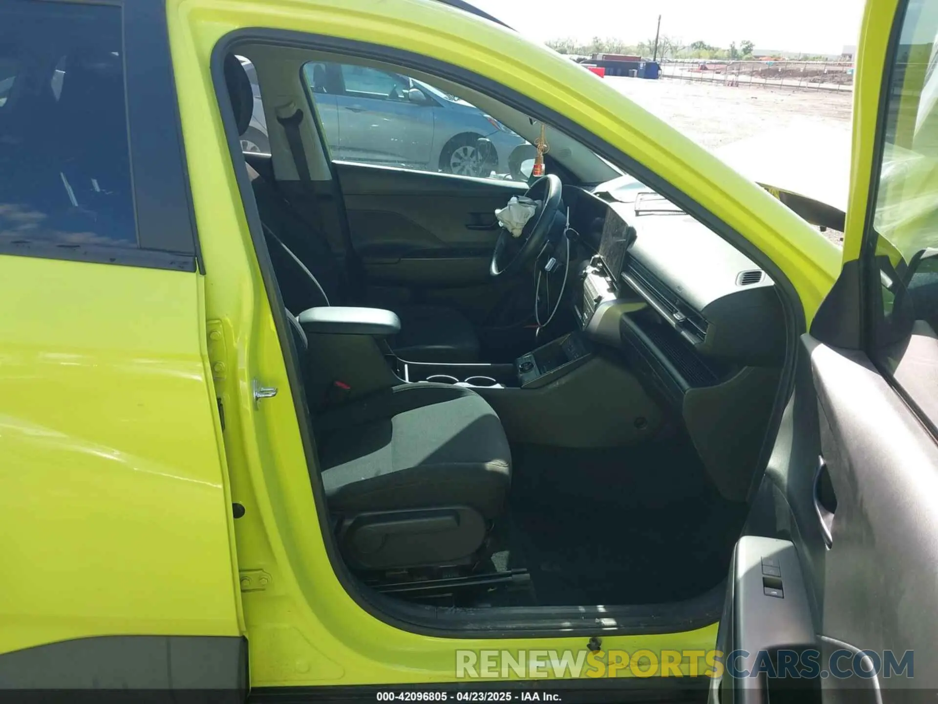 5 Photograph of a damaged car KM8HC3AB5RU040197 HYUNDAI KONA 2024