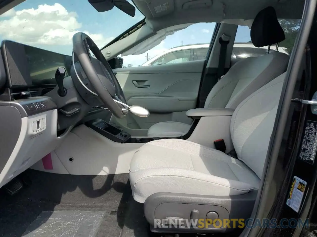 7 Photograph of a damaged car KM8HC3AB7RU055719 HYUNDAI KONA 2024