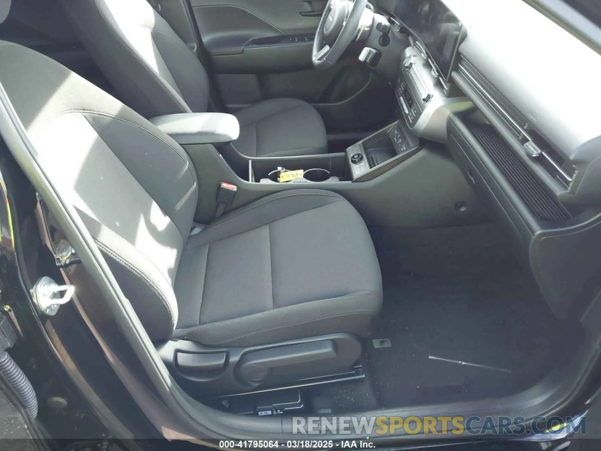 5 Photograph of a damaged car KM8HC3AB7RU100514 HYUNDAI KONA 2024