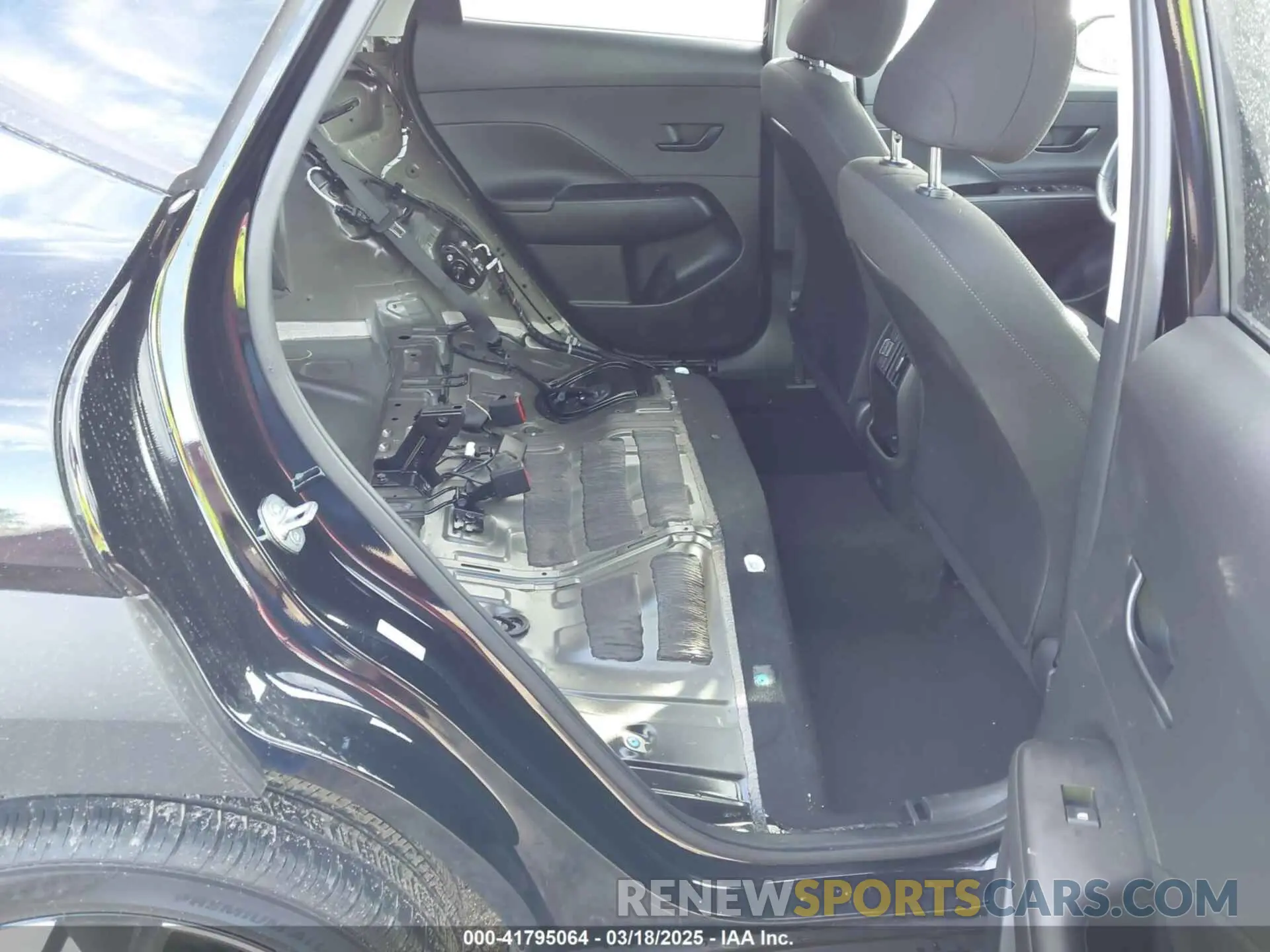 8 Photograph of a damaged car KM8HC3AB7RU100514 HYUNDAI KONA 2024