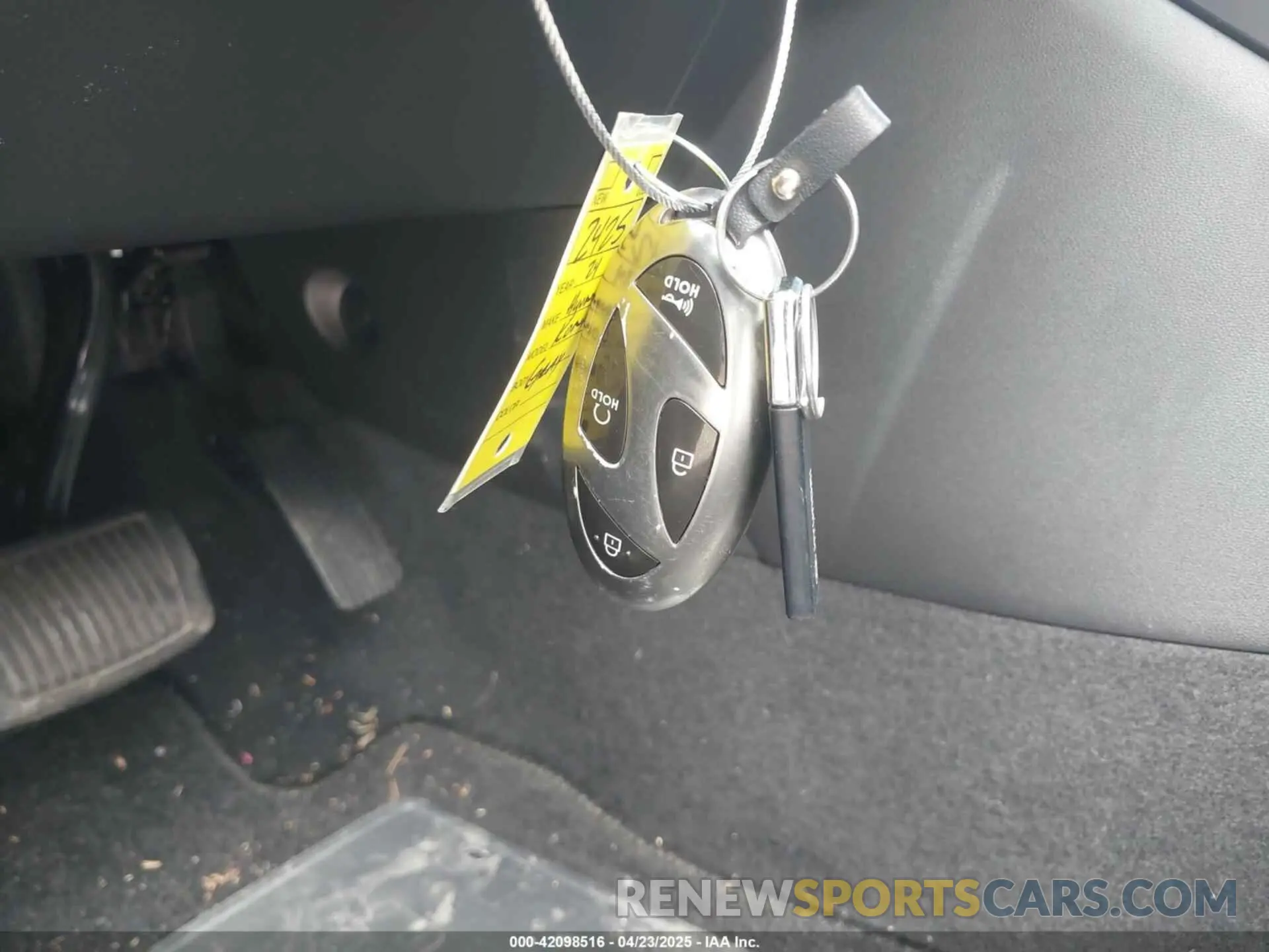 11 Photograph of a damaged car KM8HC3AB8RU122568 HYUNDAI KONA 2024