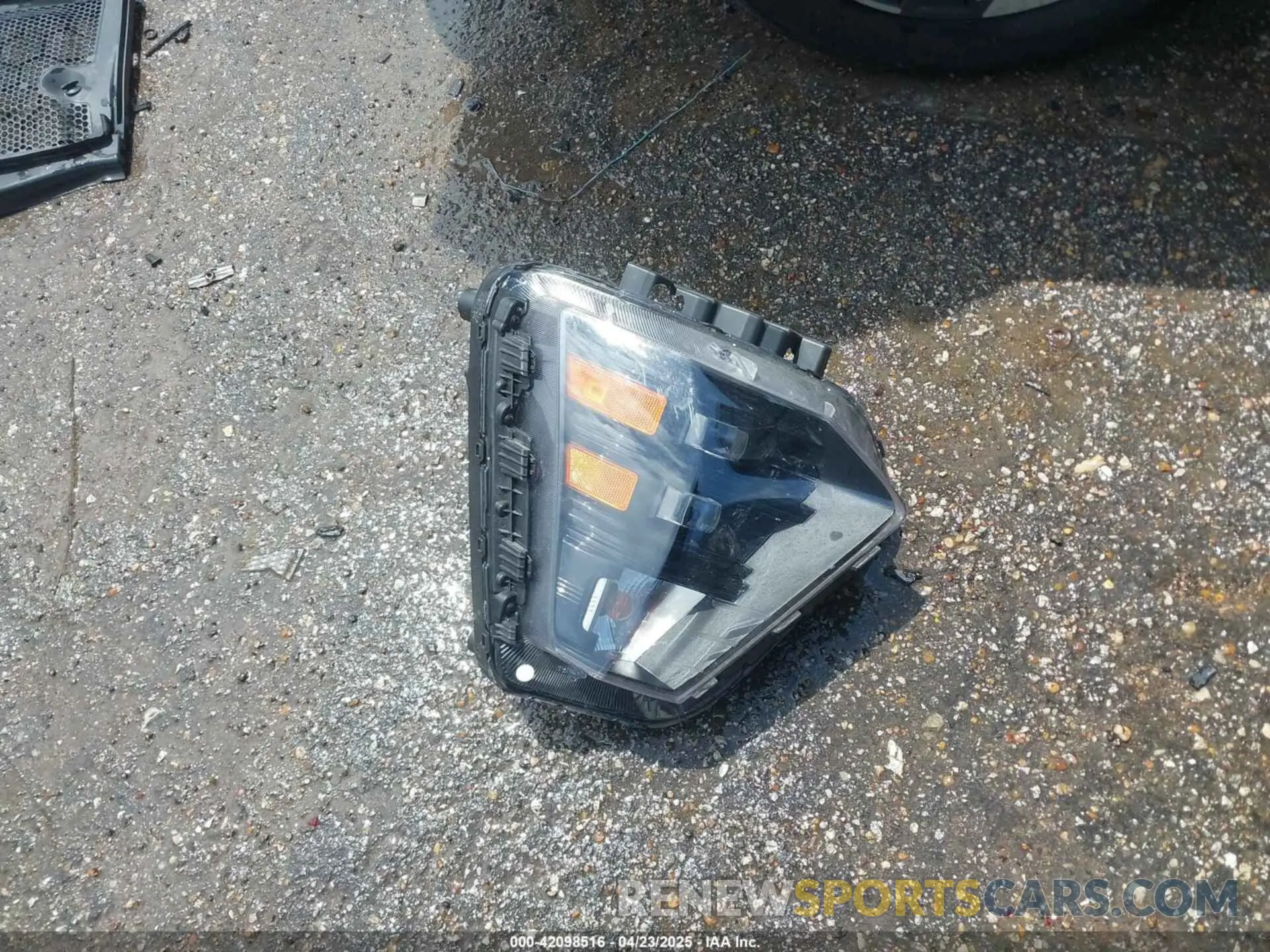 12 Photograph of a damaged car KM8HC3AB8RU122568 HYUNDAI KONA 2024