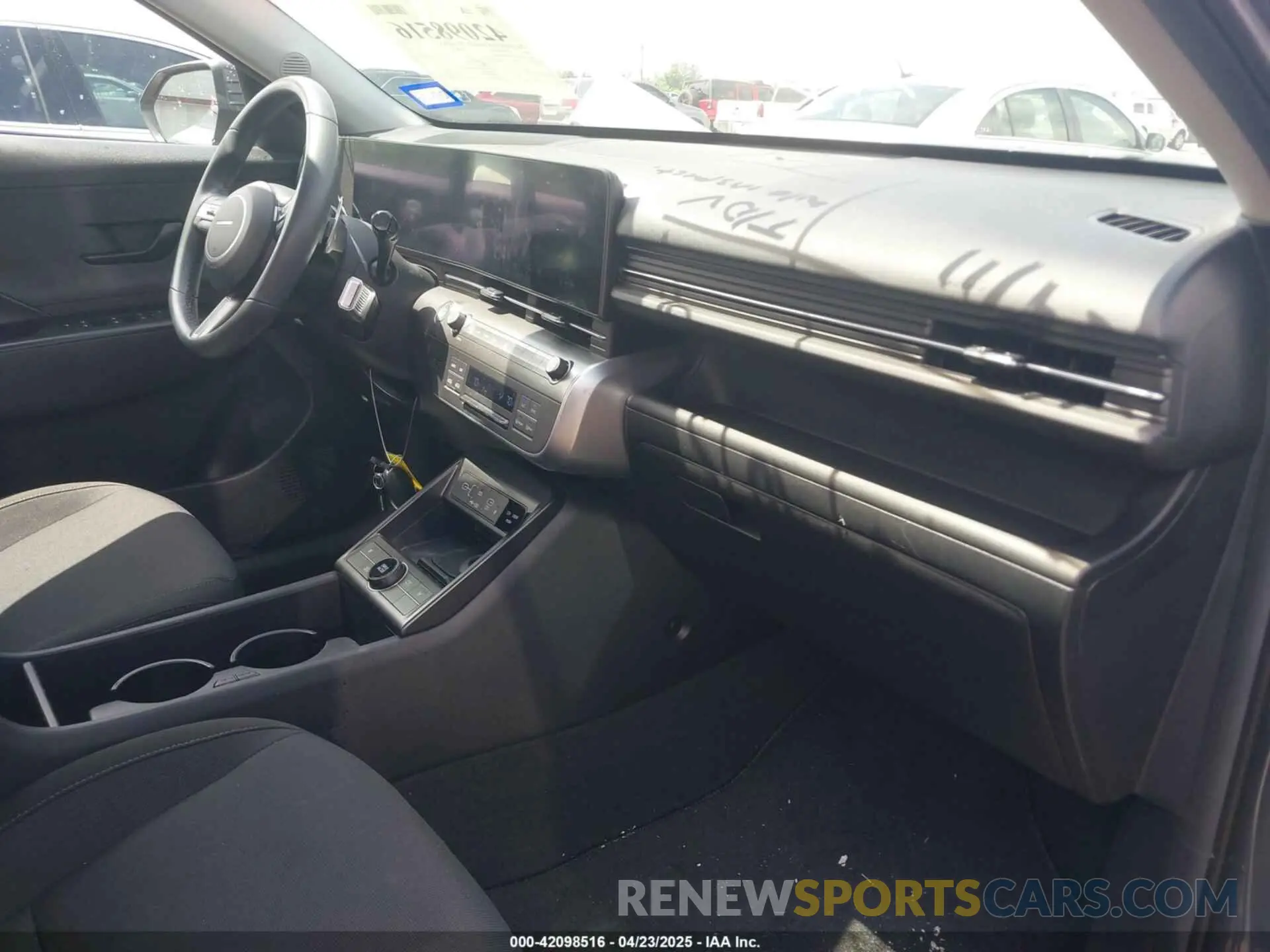 5 Photograph of a damaged car KM8HC3AB8RU122568 HYUNDAI KONA 2024