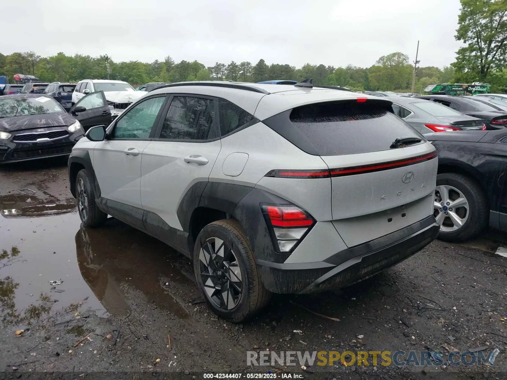 3 Photograph of a damaged car KM8HCCAB0RU083782 HYUNDAI KONA 2024