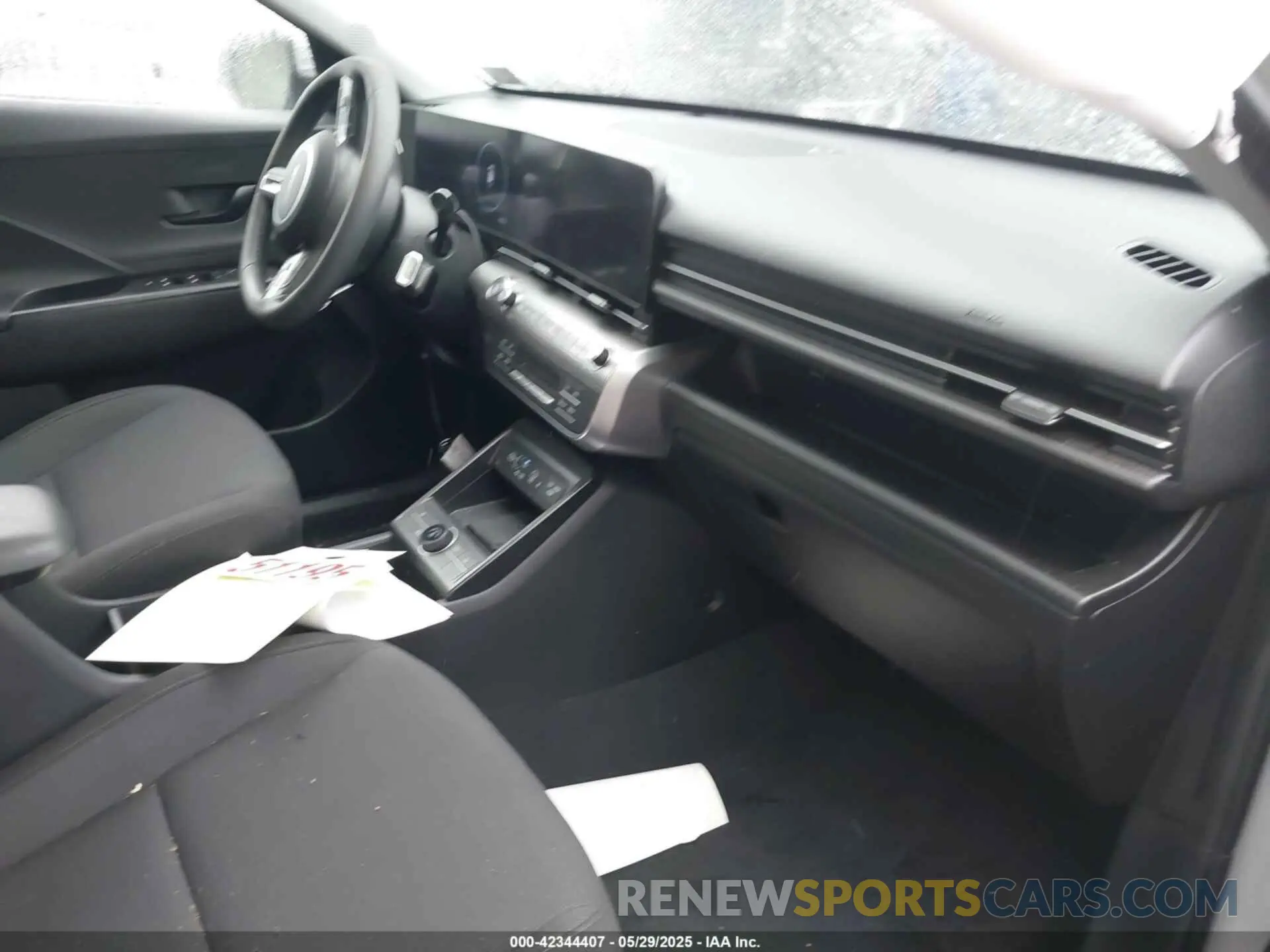 5 Photograph of a damaged car KM8HCCAB0RU083782 HYUNDAI KONA 2024