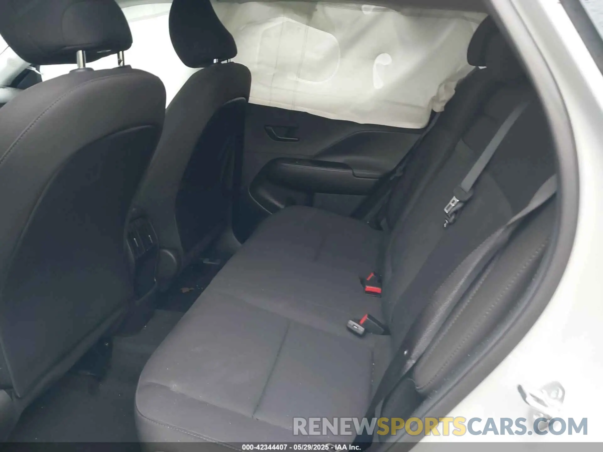 8 Photograph of a damaged car KM8HCCAB0RU083782 HYUNDAI KONA 2024