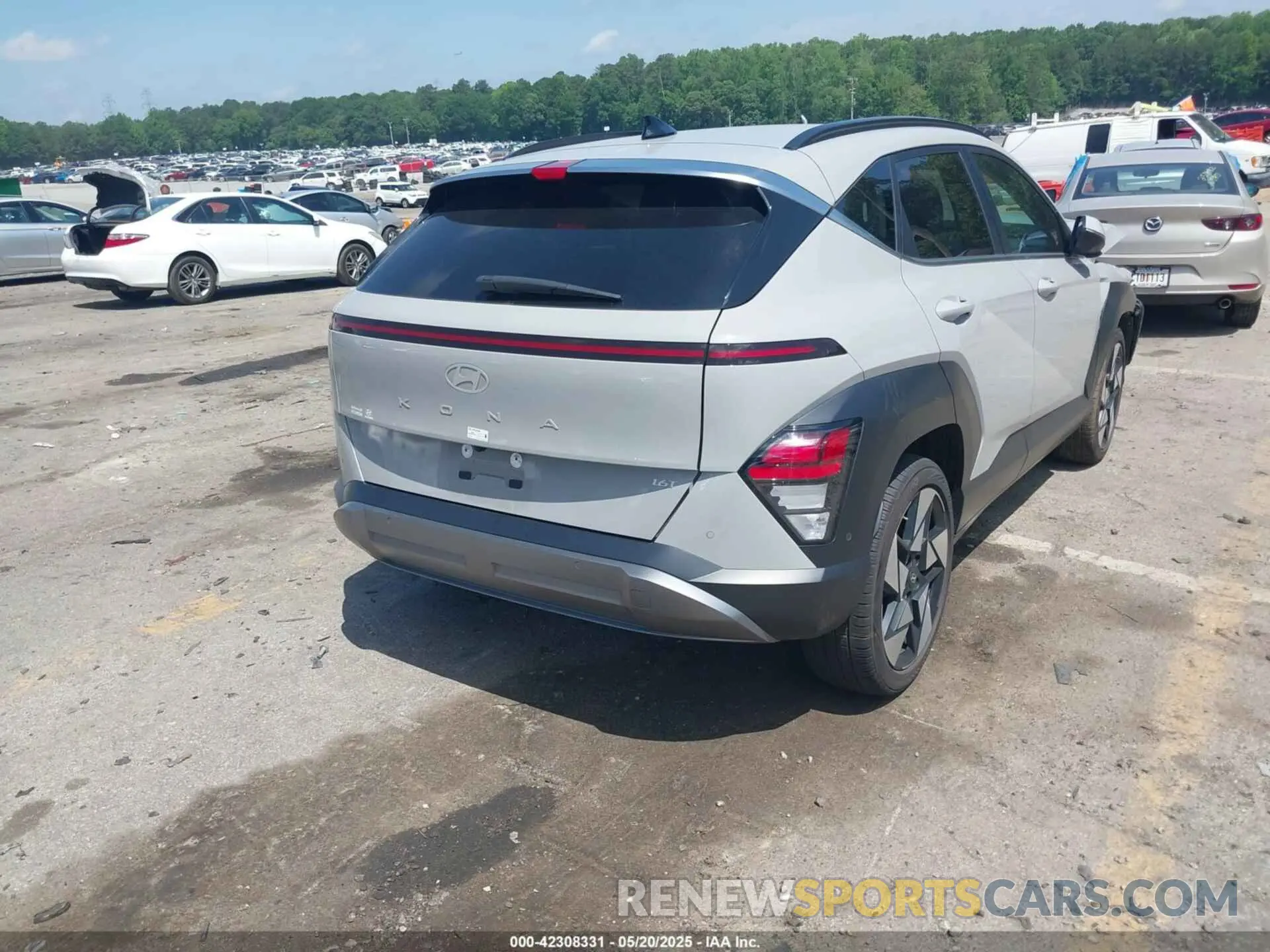 4 Photograph of a damaged car KM8HE3A33RU083715 HYUNDAI KONA 2024