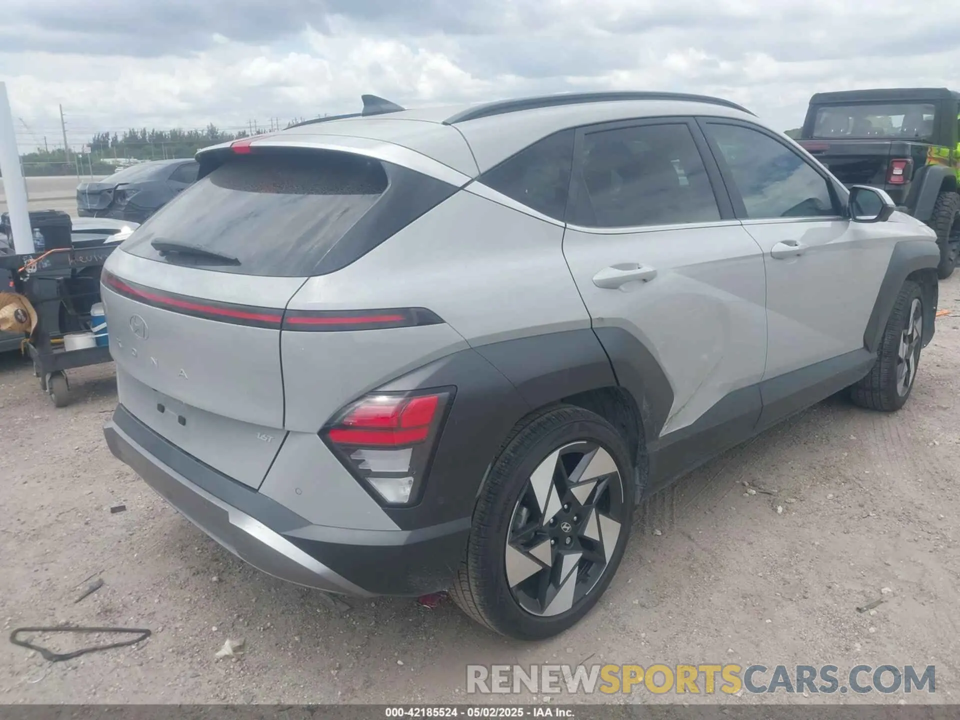 4 Photograph of a damaged car KM8HE3A37RU109961 HYUNDAI KONA 2024