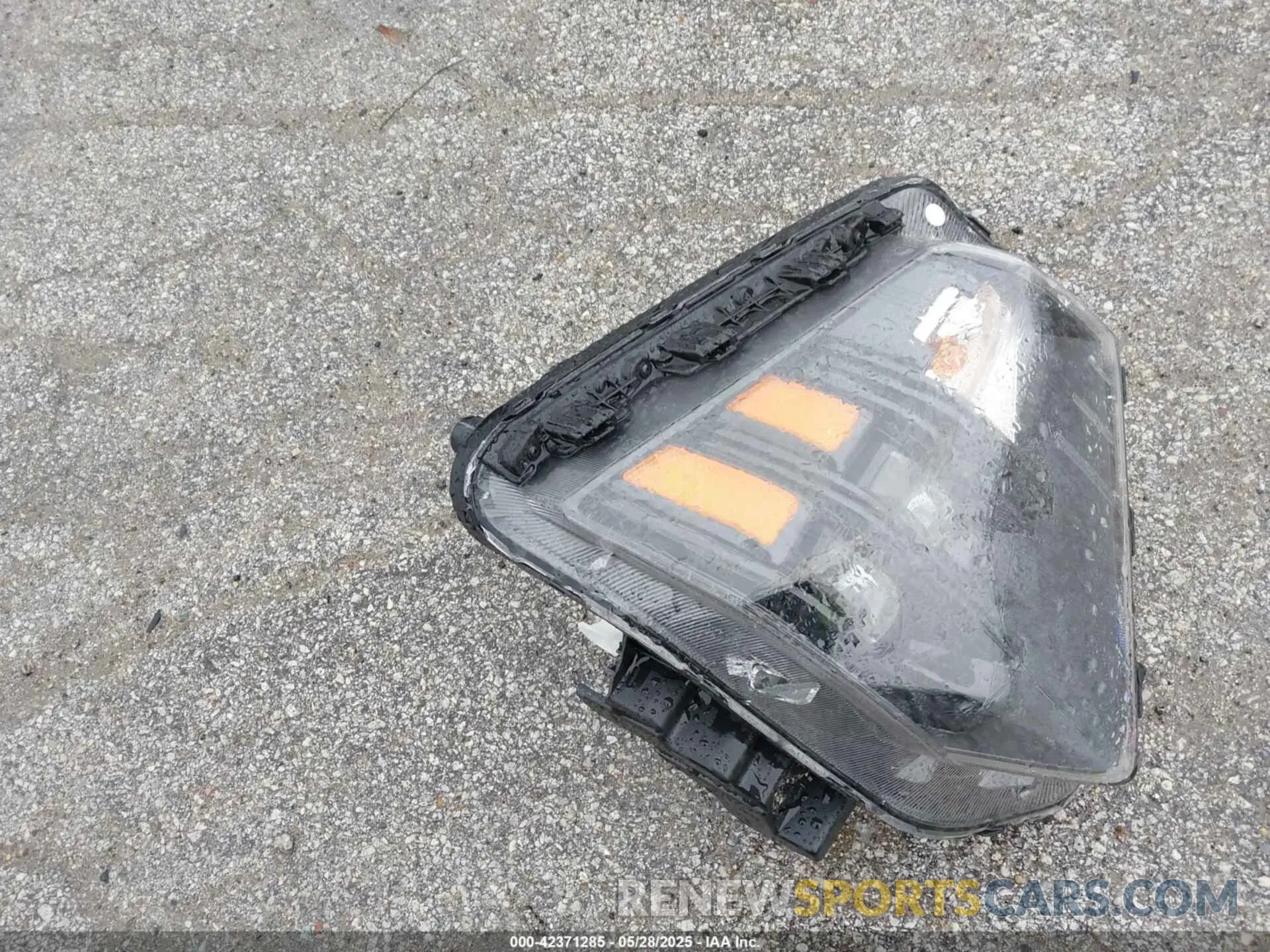 12 Photograph of a damaged car KM8HA3AB3SU247795 HYUNDAI KONA 2025