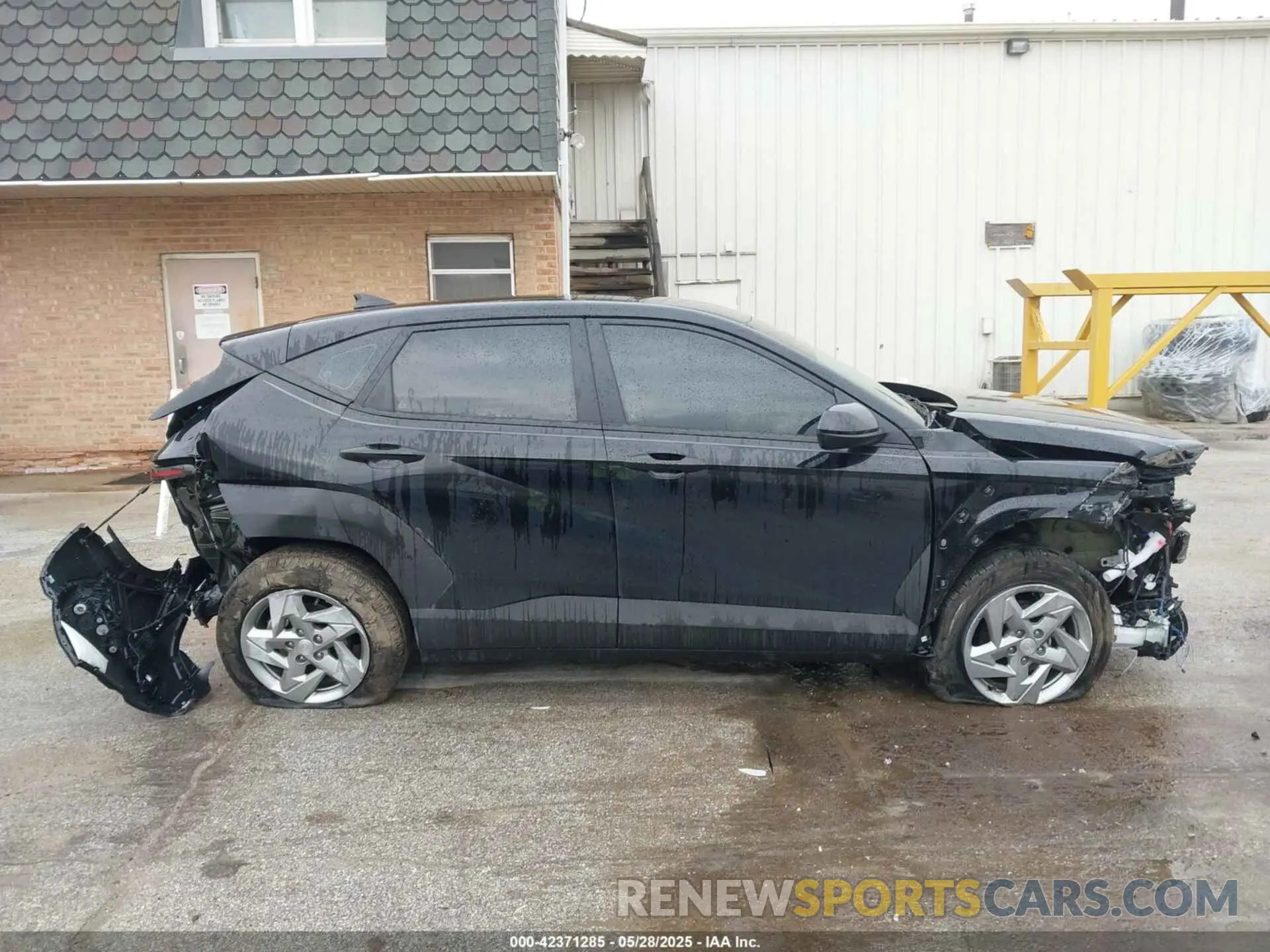 14 Photograph of a damaged car KM8HA3AB3SU247795 HYUNDAI KONA 2025