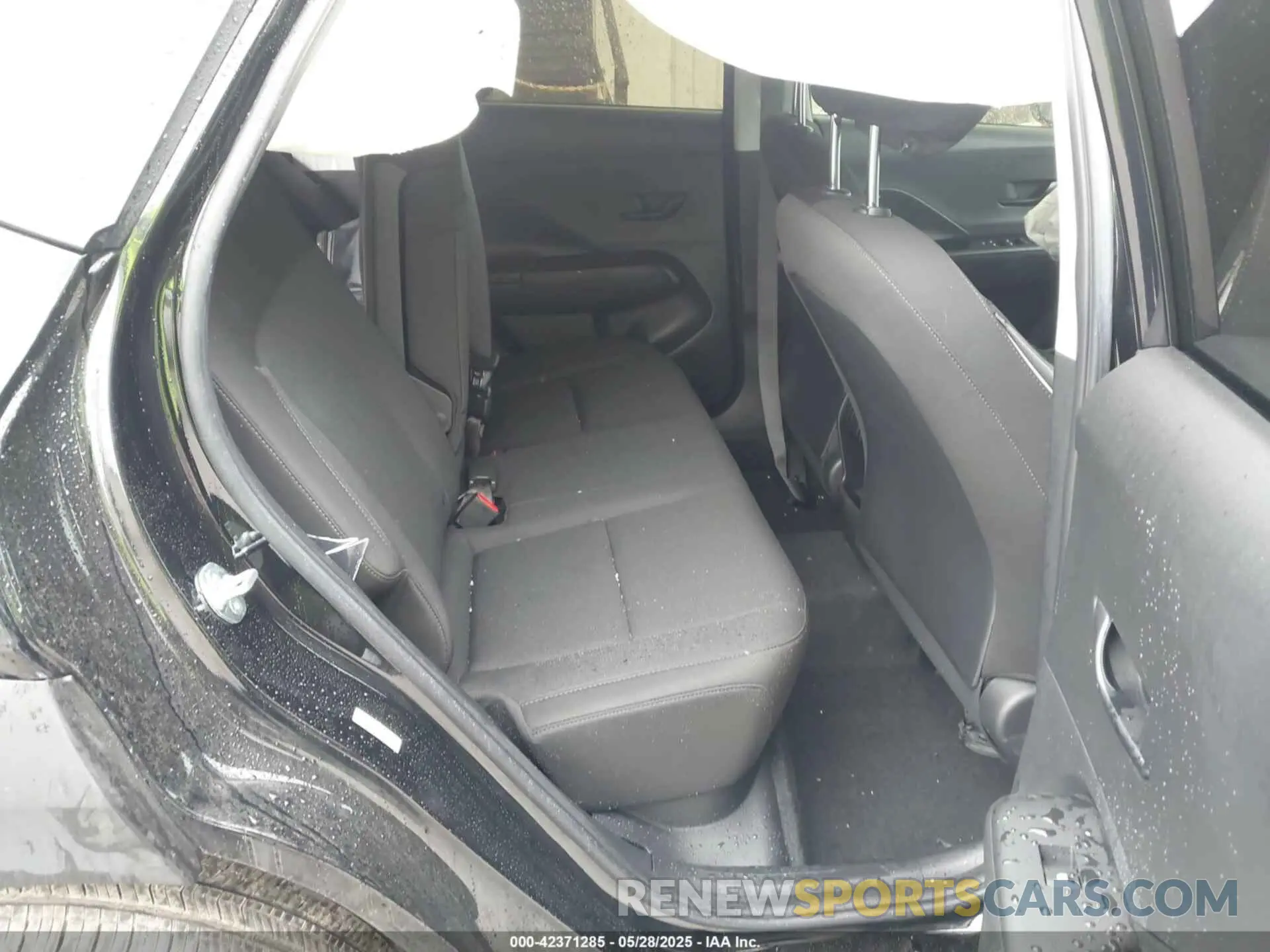 8 Photograph of a damaged car KM8HA3AB3SU247795 HYUNDAI KONA 2025