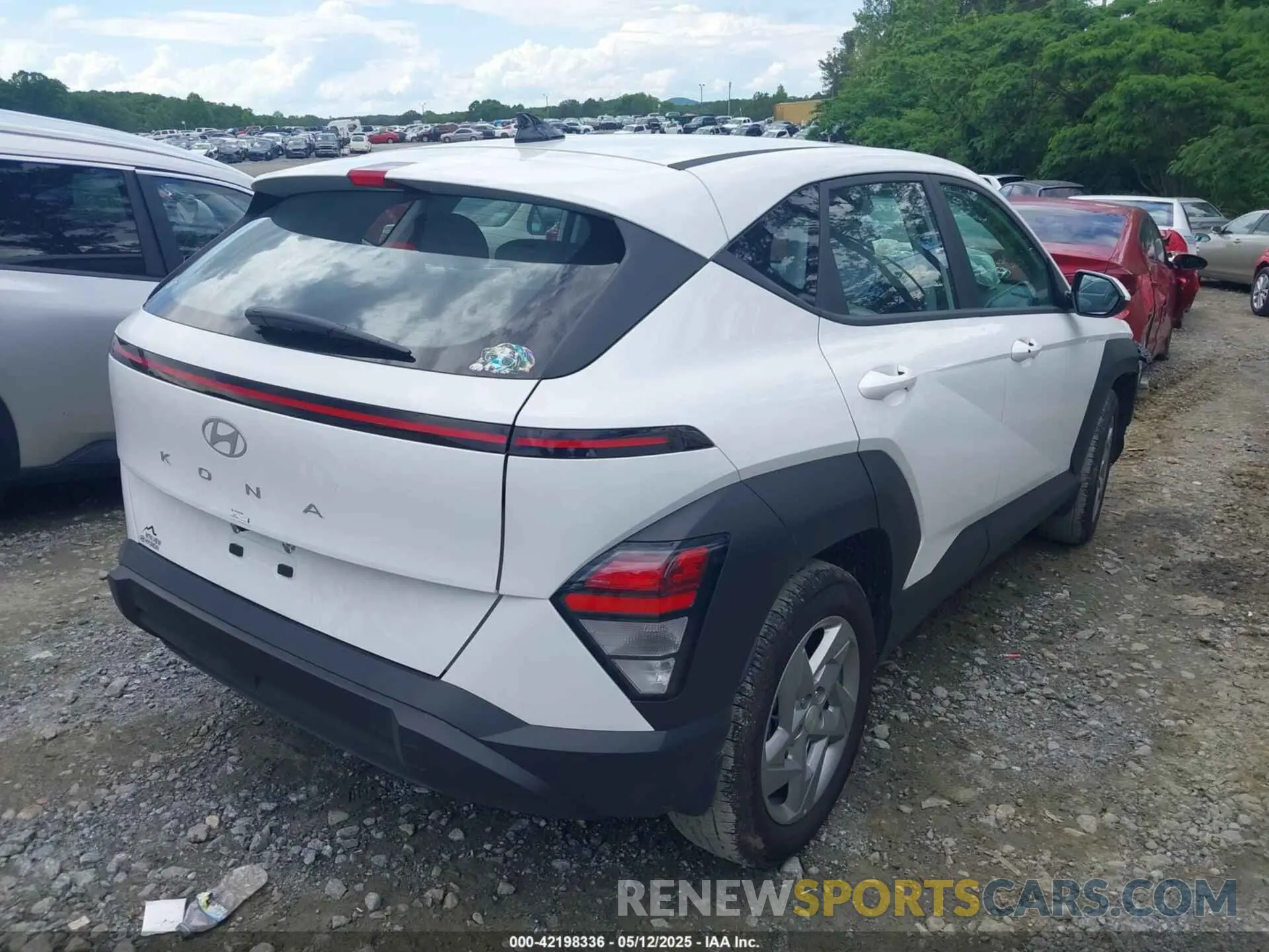 4 Photograph of a damaged car KM8HA3AB7SU234497 HYUNDAI KONA 2025