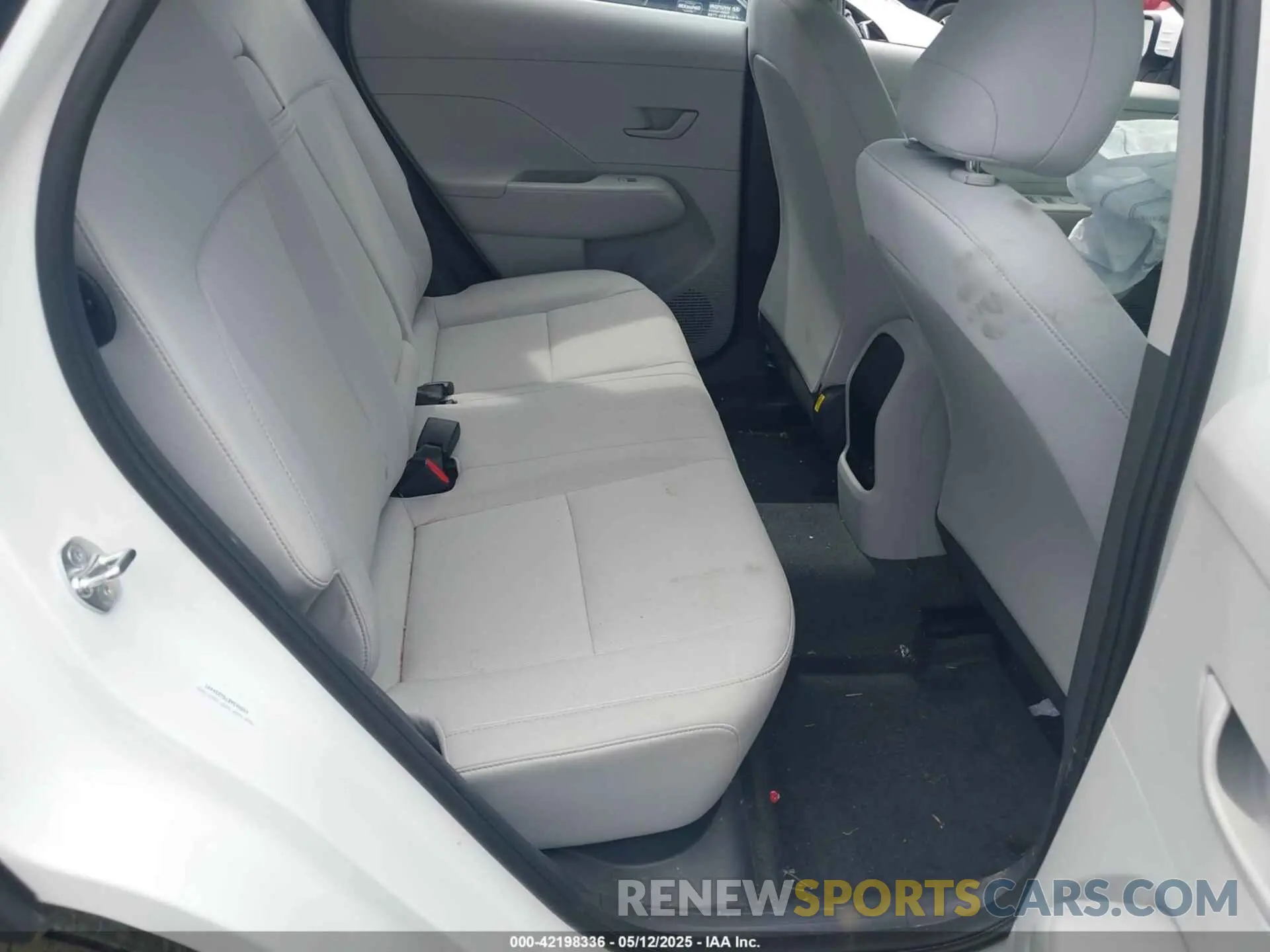 8 Photograph of a damaged car KM8HA3AB7SU234497 HYUNDAI KONA 2025
