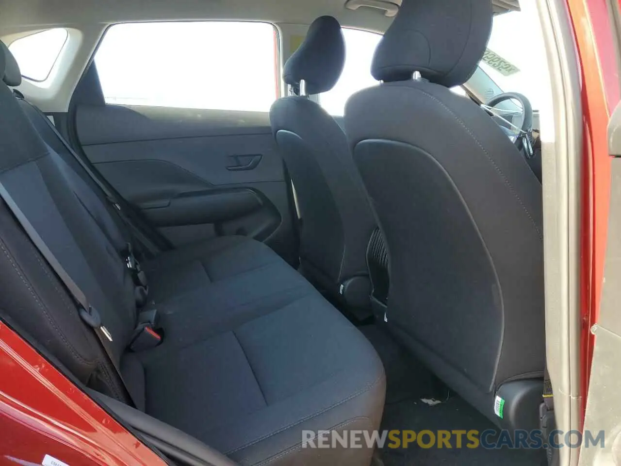 10 Photograph of a damaged car KM8HA3AB9SU212453 HYUNDAI KONA 2025