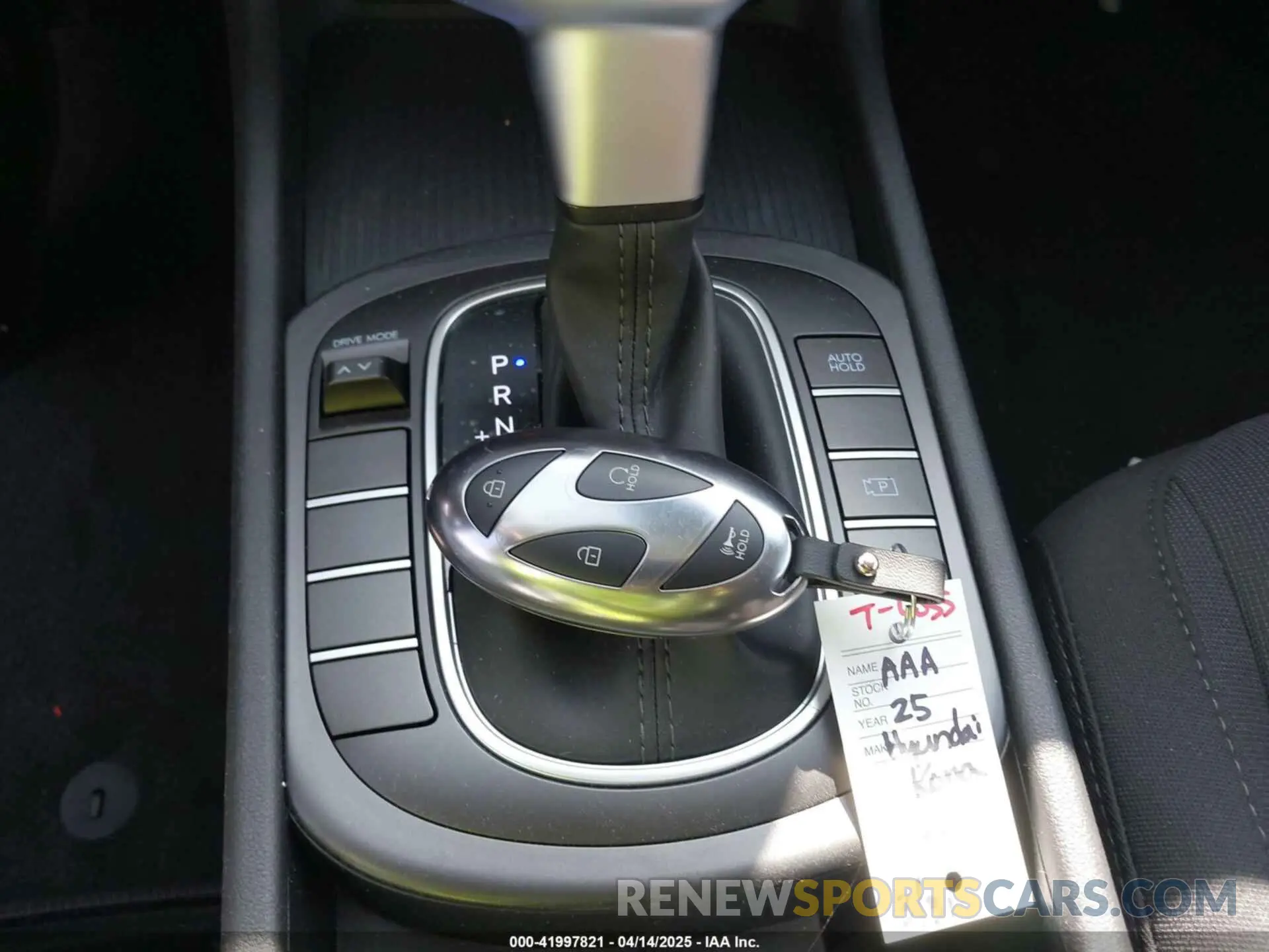 11 Photograph of a damaged car KM8HA3AB9SU260938 HYUNDAI KONA 2025