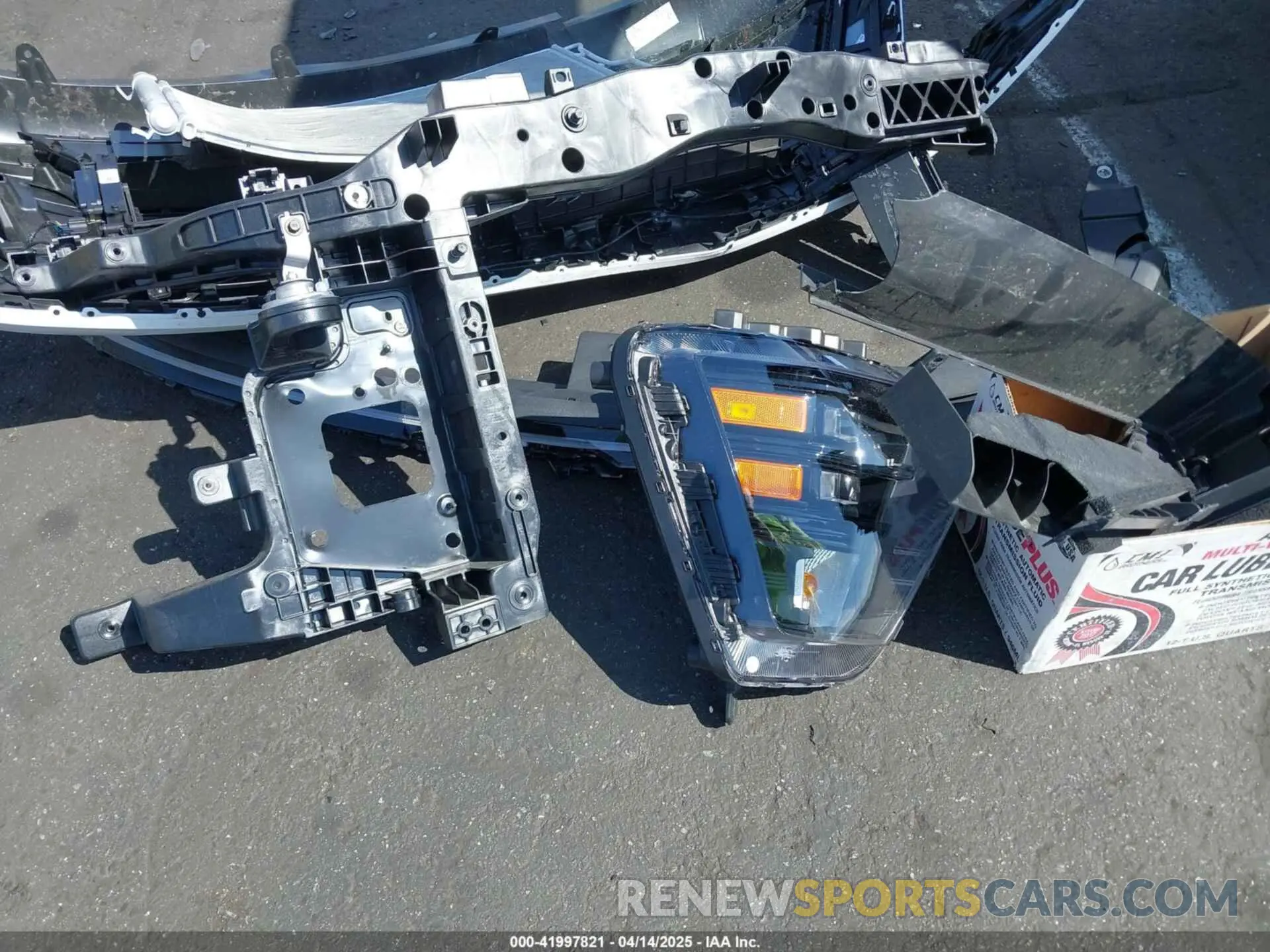 19 Photograph of a damaged car KM8HA3AB9SU260938 HYUNDAI KONA 2025