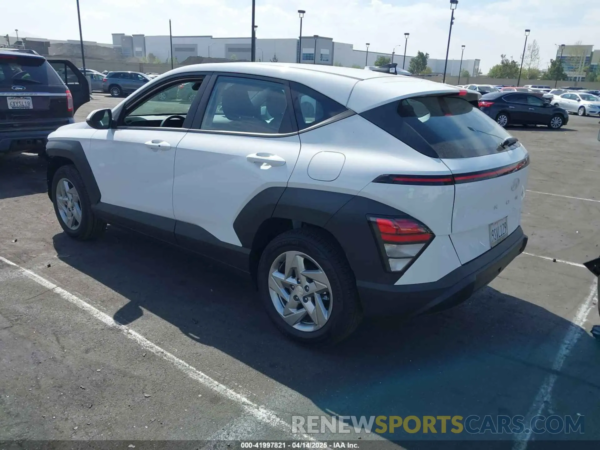 3 Photograph of a damaged car KM8HA3AB9SU260938 HYUNDAI KONA 2025