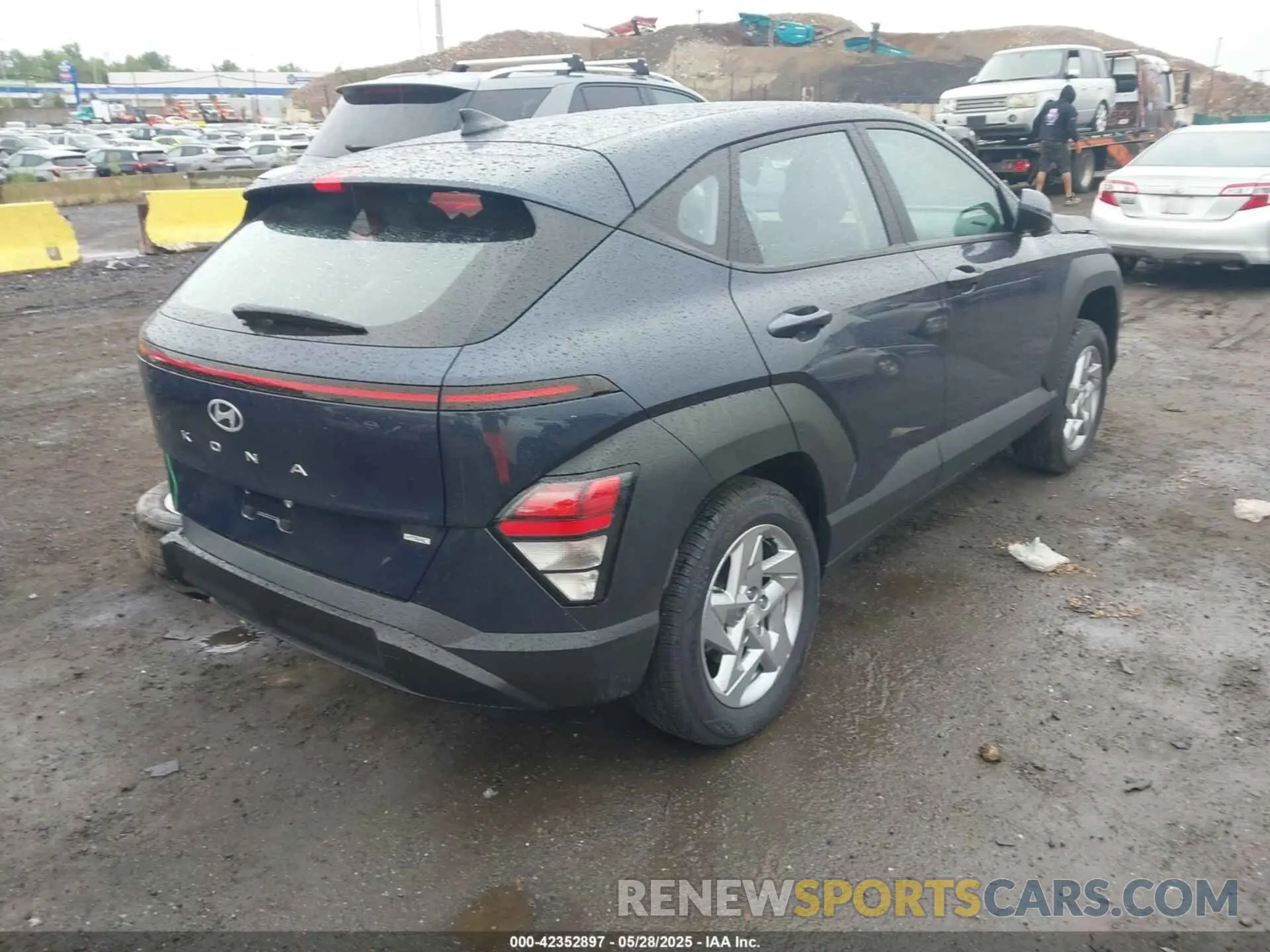4 Photograph of a damaged car KM8HACAB5SU307334 HYUNDAI KONA 2025