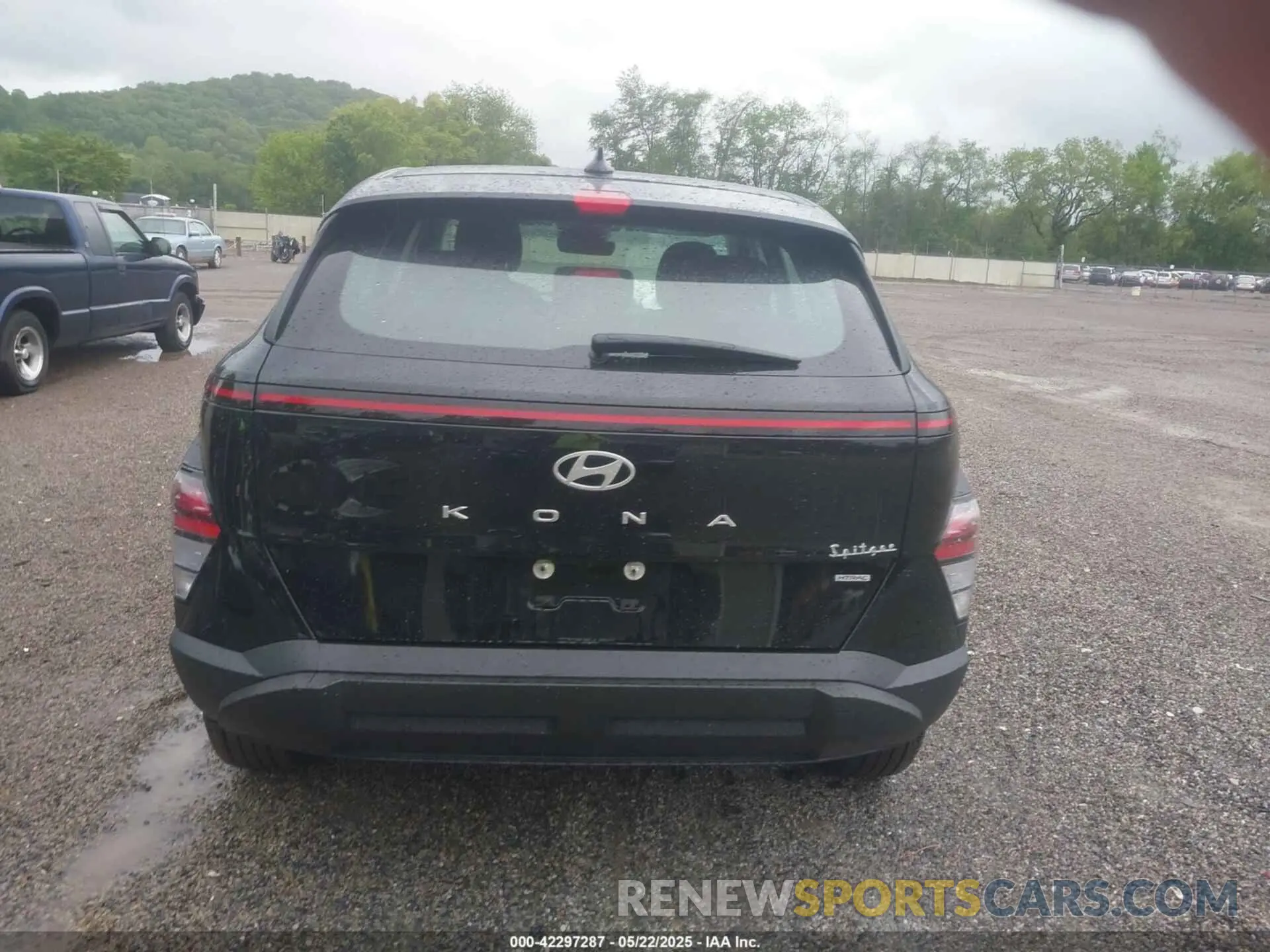 17 Photograph of a damaged car KM8HACAB9SU212954 HYUNDAI KONA 2025