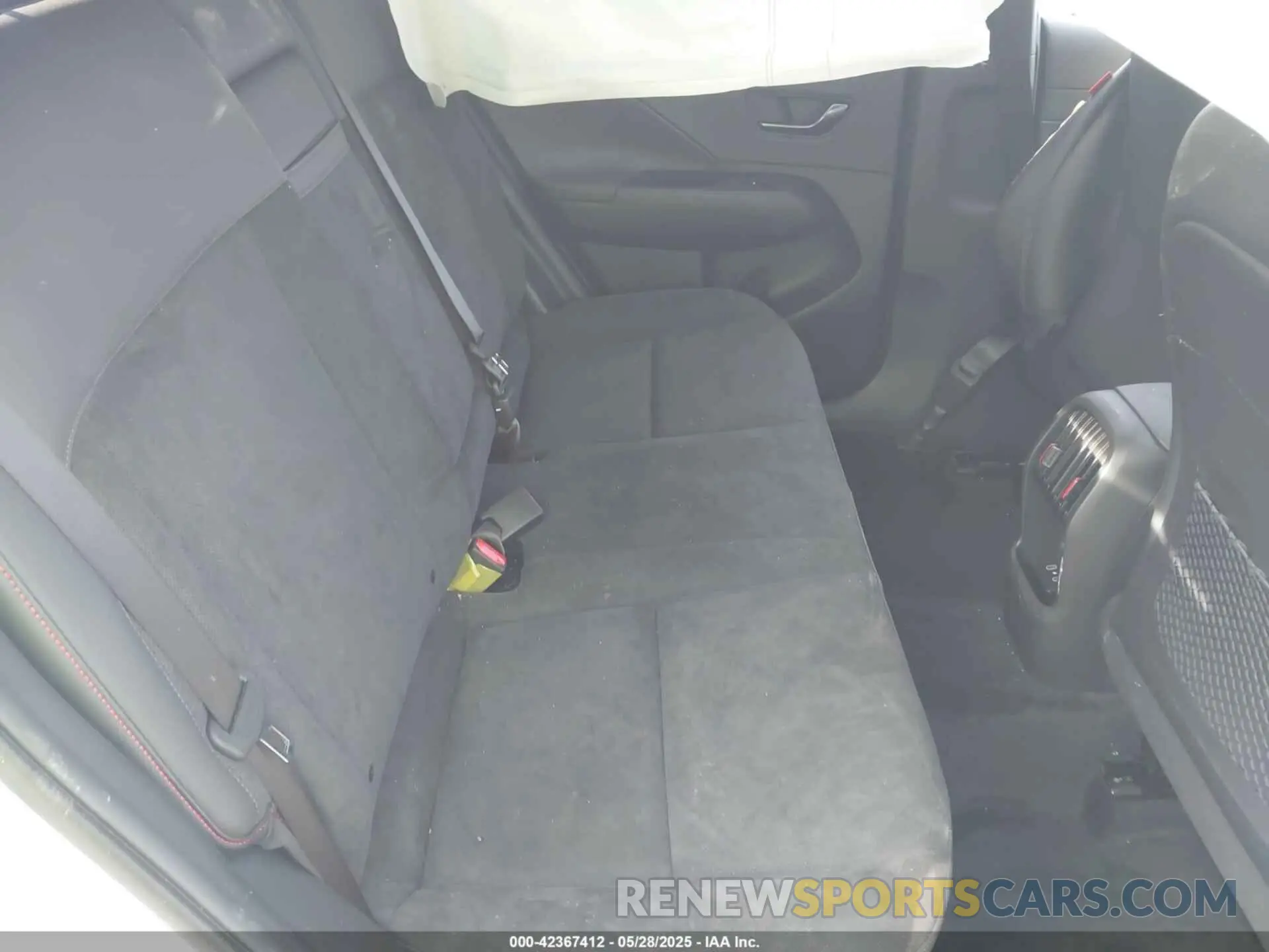 8 Photograph of a damaged car KM8HB3A34SU245771 HYUNDAI KONA 2025