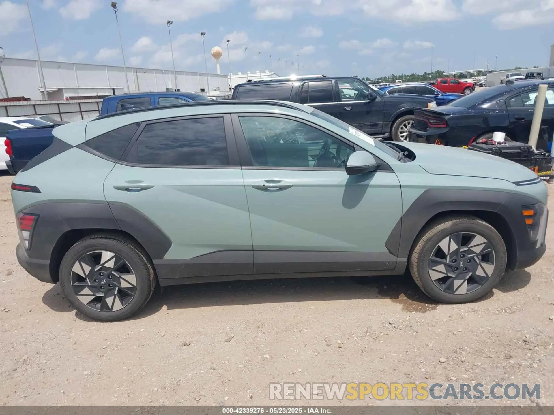 13 Photograph of a damaged car KM8HB3AB0SU235763 HYUNDAI KONA 2025