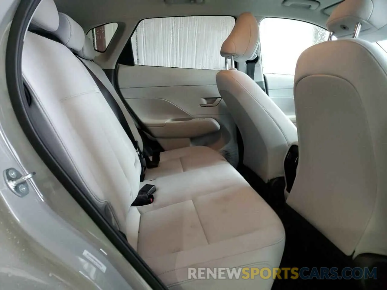 11 Photograph of a damaged car KM8HB3AB0SU253776 HYUNDAI KONA 2025
