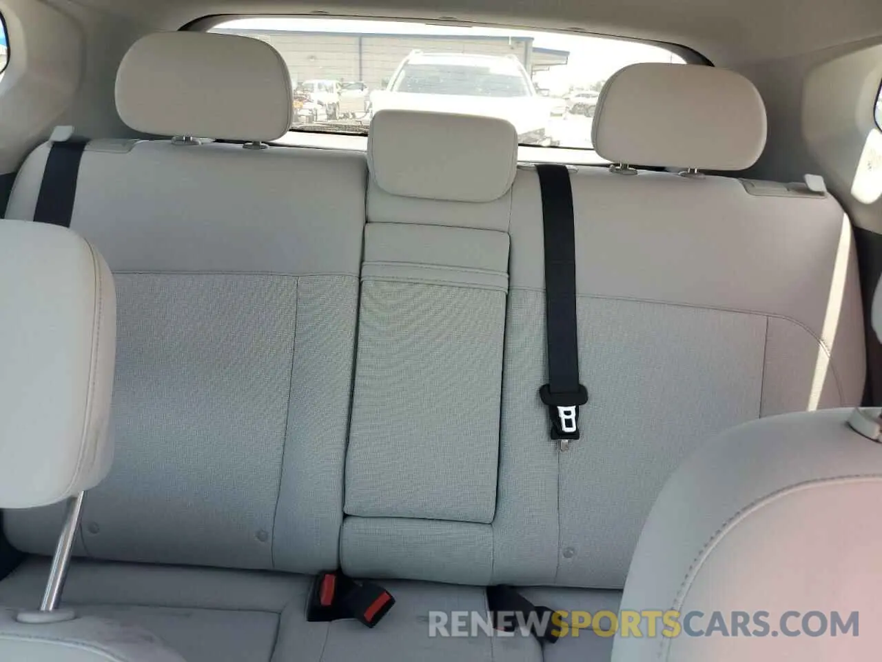10 Photograph of a damaged car KM8HB3AB0SU285031 HYUNDAI KONA 2025